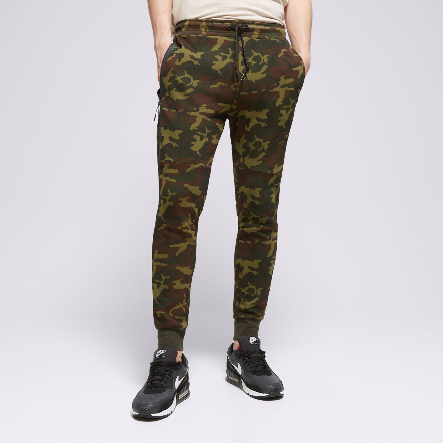 Spodnie sportowe męskie NIKE SPODNIE M NSW TCH FLC JGGR OG 10YR CAM FN3925-355 CZARNY