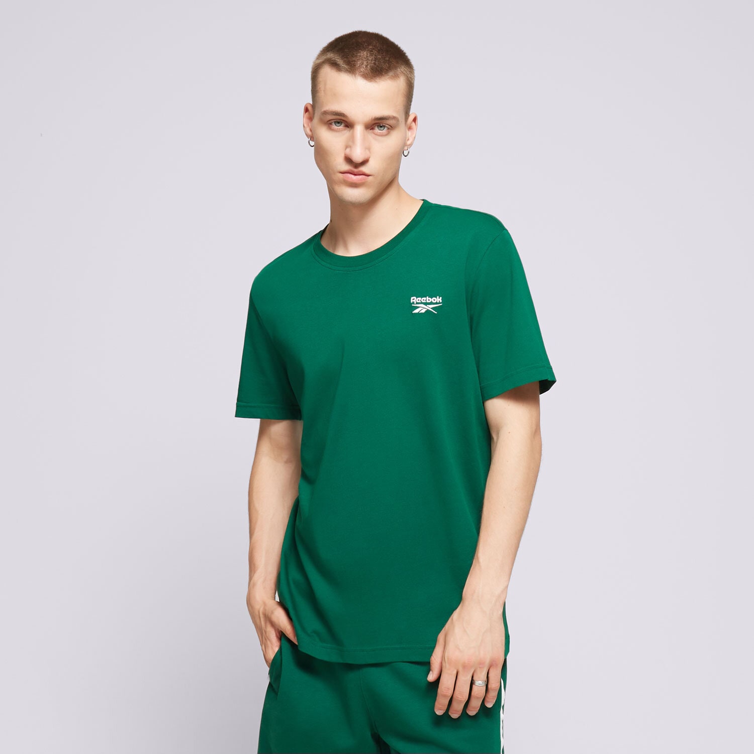 Koszulka, t-shirt sportowy męski REEBOK T-SHIRT RI LEFT CHEST LOGO 100076436 ZIELONY