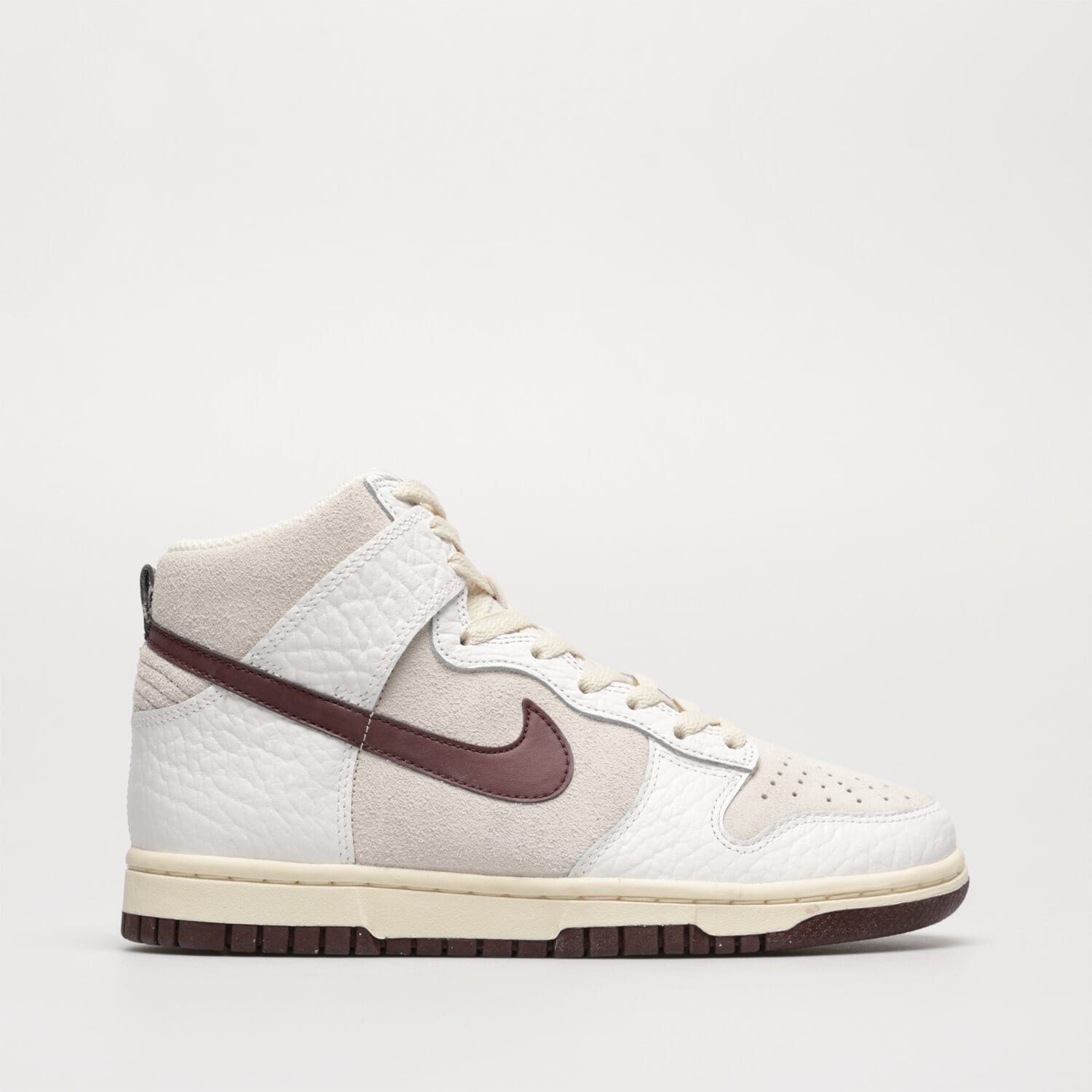 Buty sneakersy damskie NIKE DUNK HIGH FB8482-100 BIAŁY