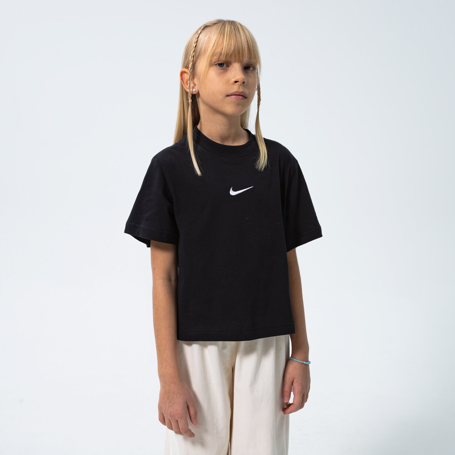 Koszulka, t-shirt dla dzieci NIKE T-SHIRT SPORTSWEAR GIRL DH5750-010 CZARNY