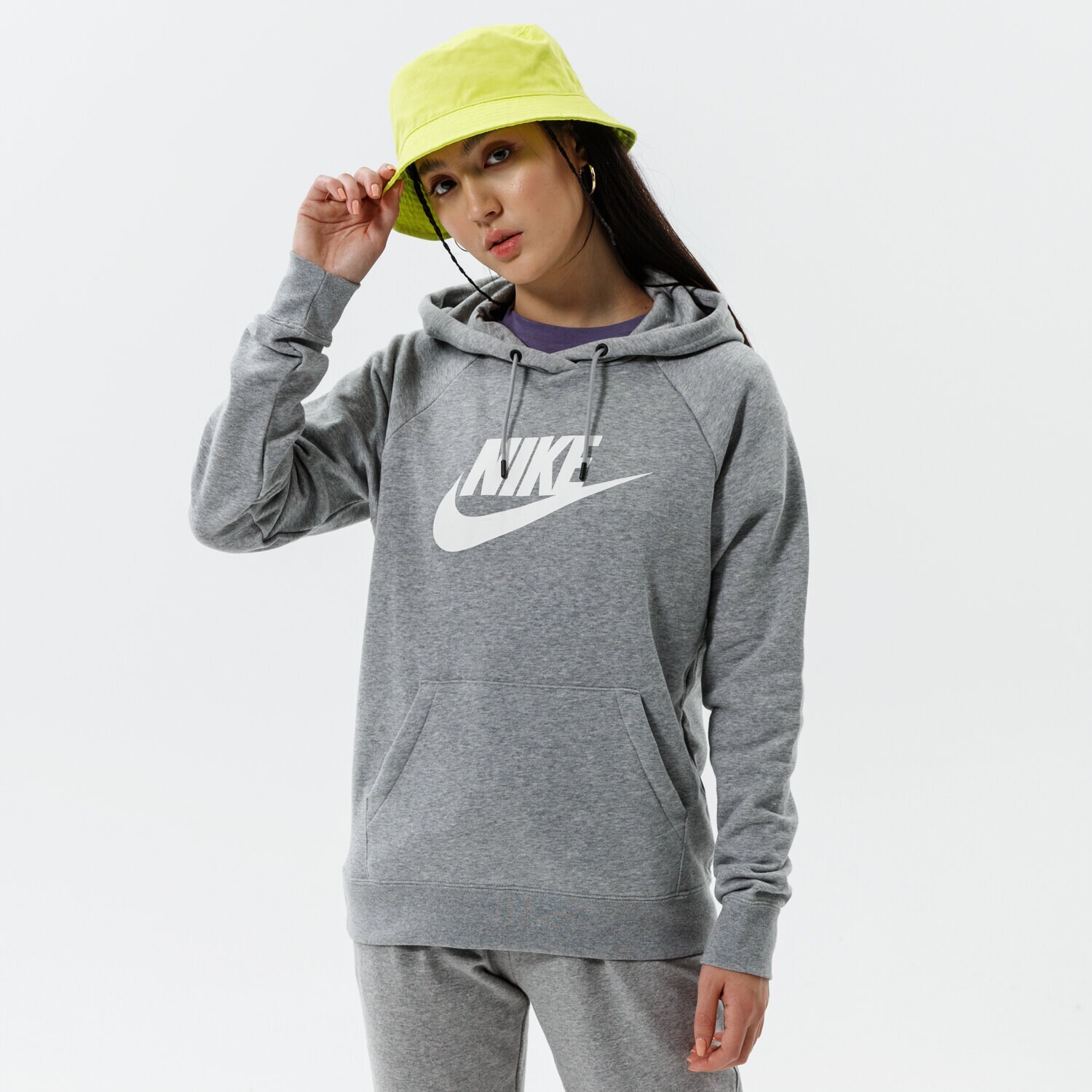 Bluza damska NIKE BLUZA Z KAPTUREM SPORTSWEAR ESSENTIAL BV4126-063 SZARY