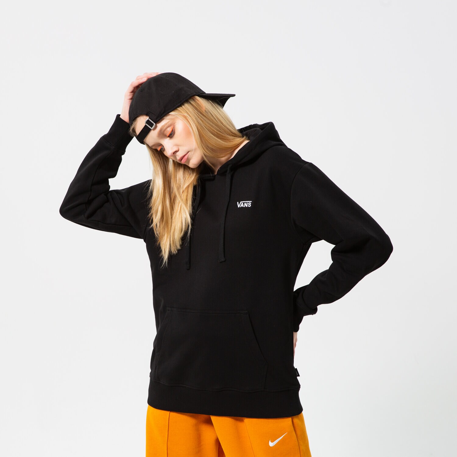 Bluza damska VANS BLUZA Z KAPTUREM WM FLYING V BFF FT HOODIE VN0A5AR4BLK1 CZARNY