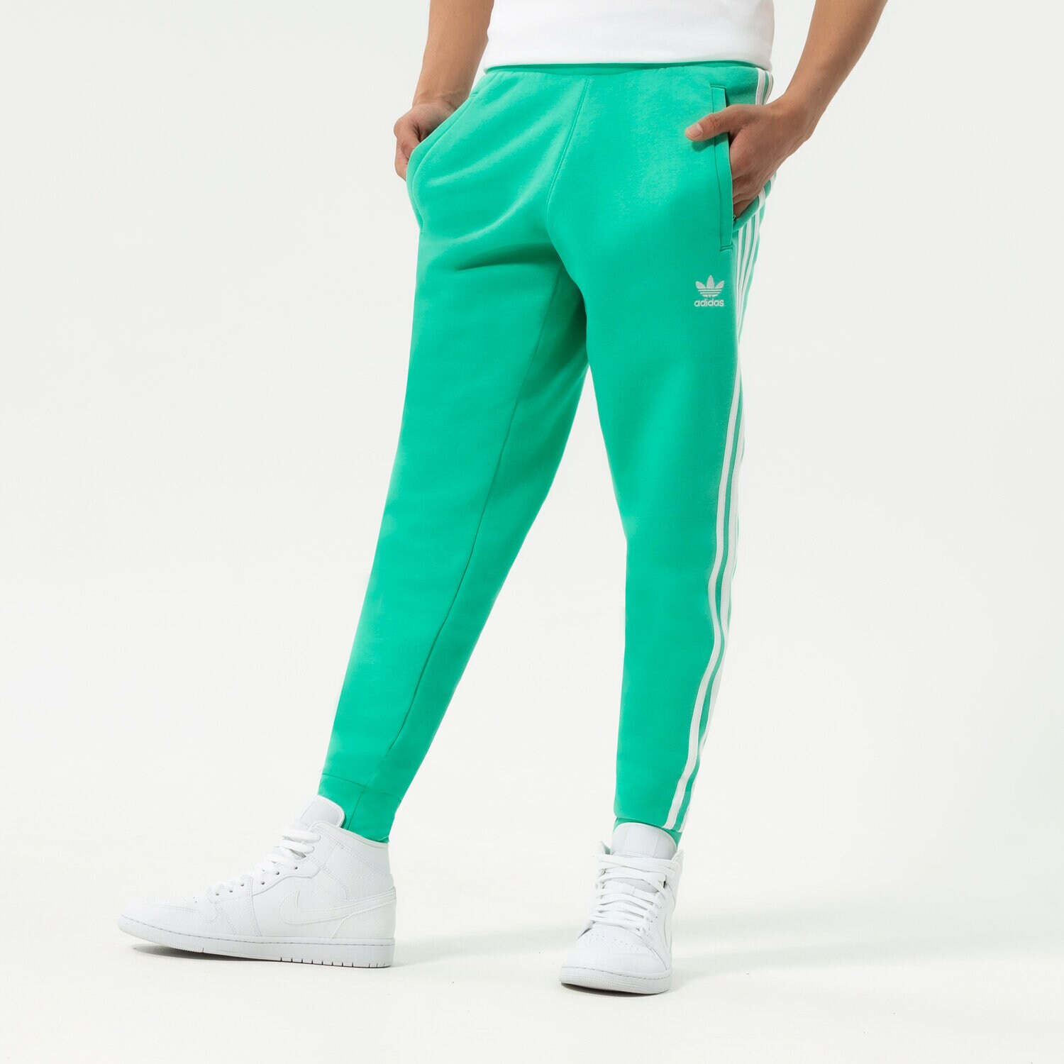 Spodnie sportowe męskie ADIDAS SPODNIE 3-STRIPES PANT HF2102 ZIELONY