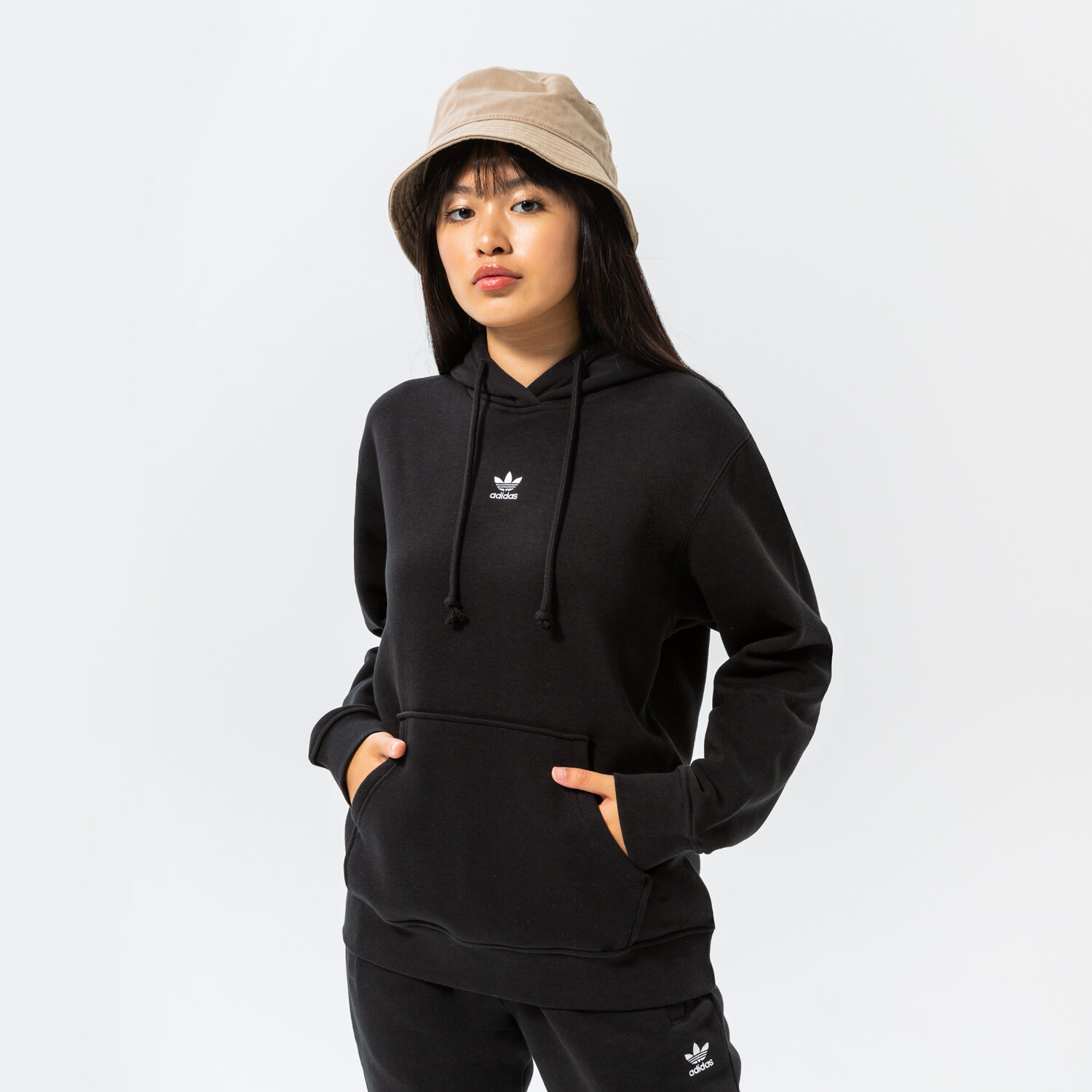 Bluza damska ADIDAS ESSENTIAL FLEECE OVERHEAD HOODIE H34725 CZARNY