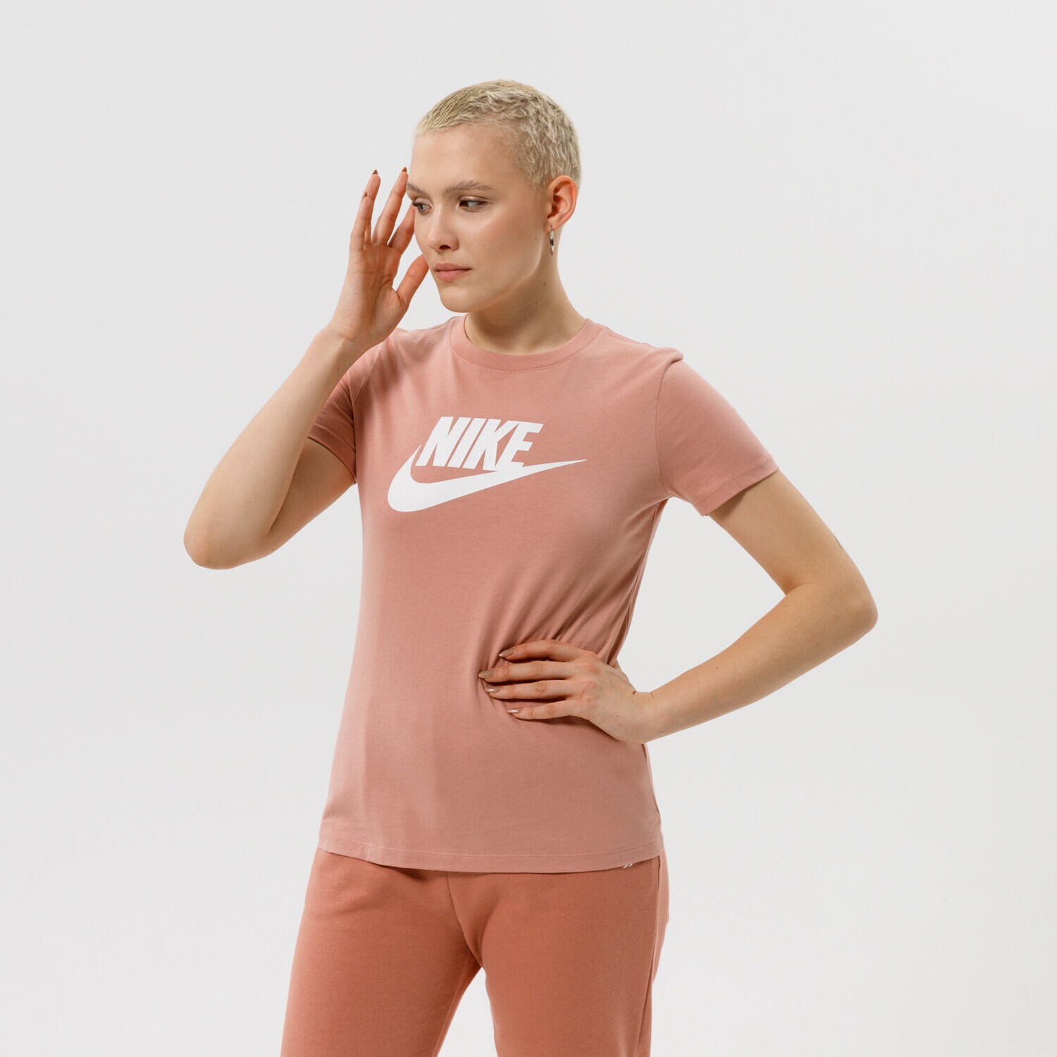 Koszulka, t-shirt damski NIKE T-SHIRT SPORTSWEAR ESSENTIAL BV6169-609 RÓŻOWY