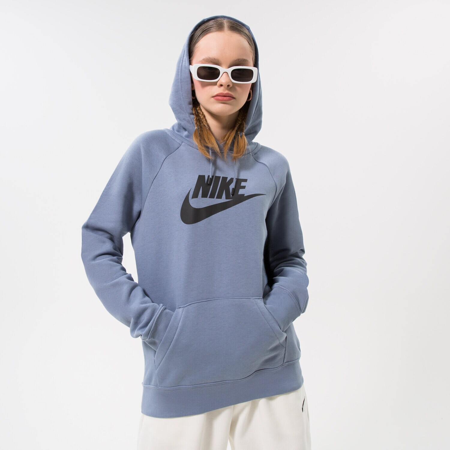 Bluza damska NIKE BLUZA Z KAPTUREM W NSW ESSNTL HOODIE PO HBR DX2319-493 NIEBIESKI