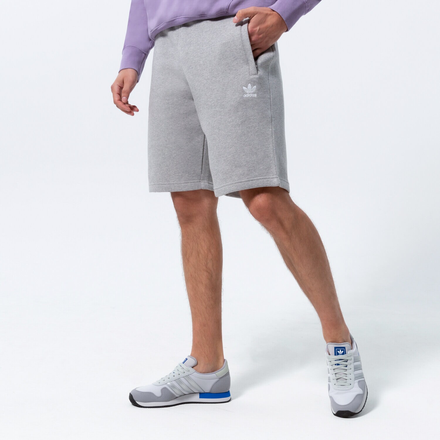 Krótkie spodenki, szorty męskie ADIDAS SZORTY ESSENTIAL SHORT H34682 SZARY
