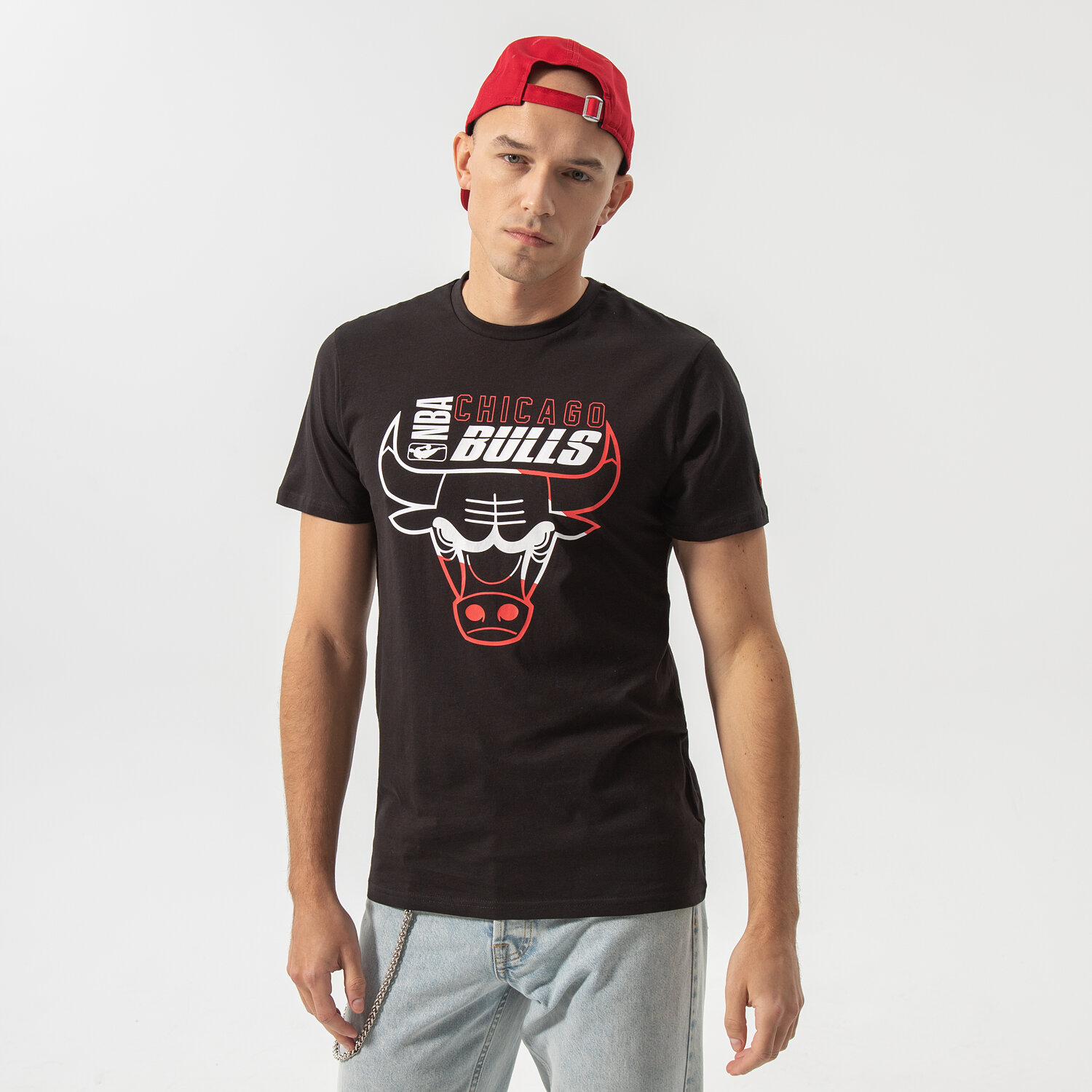 Koszulka, t-shirt sportowy męski NEW ERA T-SHIRT TEE BULLS BLK 13051082 CZARNY