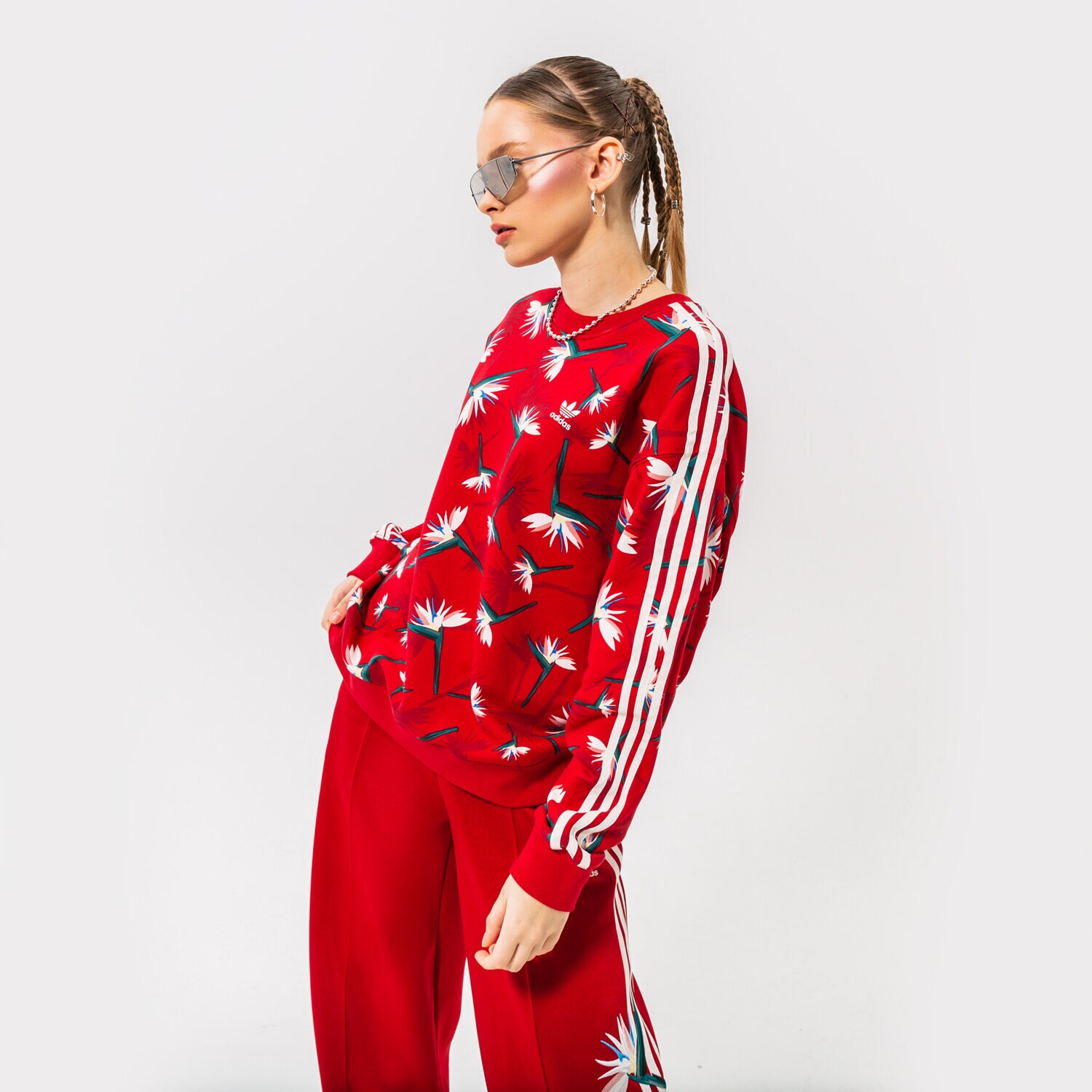 Bluza damska ADIDAS BLUZA CREW SWEATER HK5213 CZERWONY