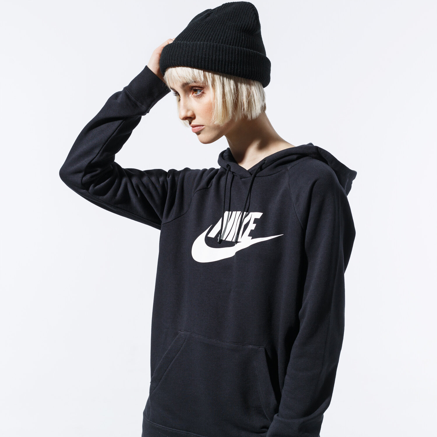 Bluza damska NIKE BLUZA Z KAPTUREM SPORTSWEAR ESSENTIAL ESSENTIAL BV4126-010 CZARNY