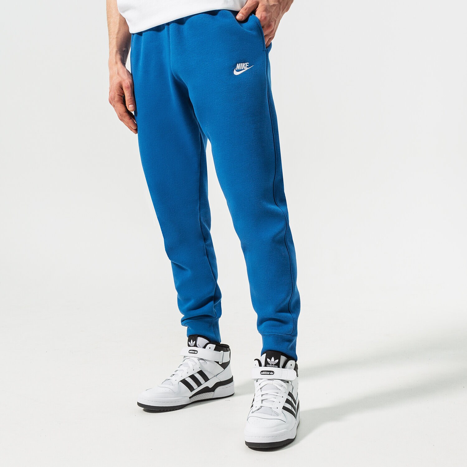 Spodnie sportowe męskie NIKE SPODNIE SPORTSWEAR CLUB FLEECE BV2671-407 NIEBIESKI