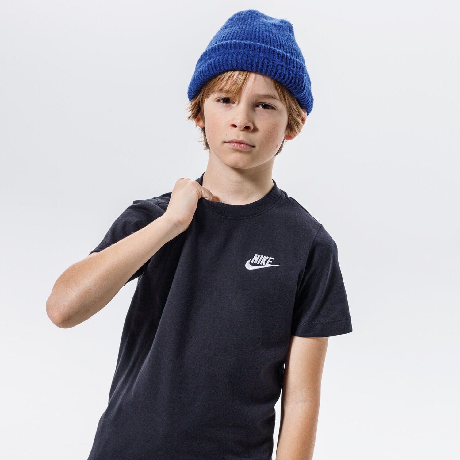 Koszulka, t-shirt dla dzieci NIKE T-SHIRT SPORTSWEAR B AR5254-010 CZARNY