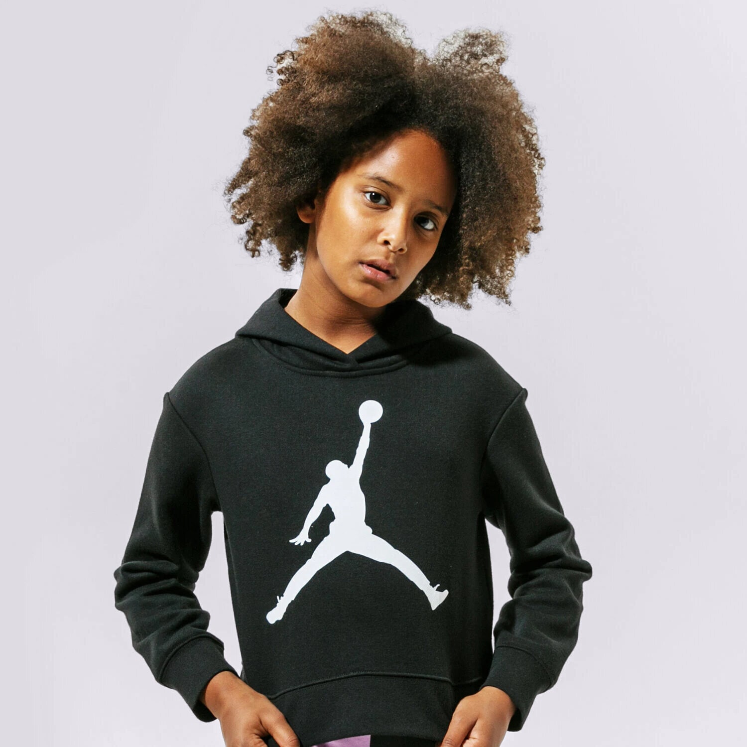 Sportowa bluza dziecięca JORDAN BLUZA Z KAPTUREM JDG JUMPMAN CORE PO GIRL 45A442-023 CZARNY