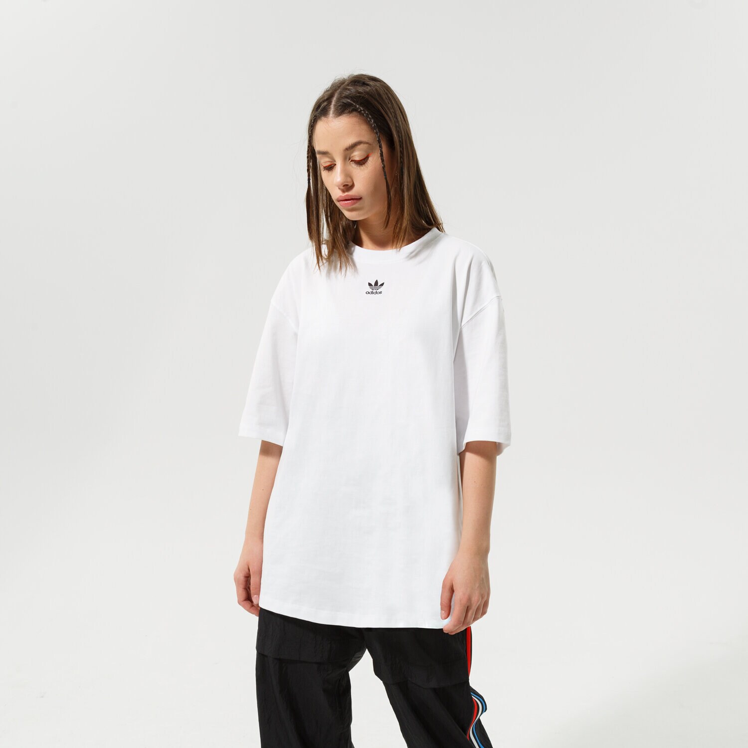 Koszulka, t-shirt damski ADIDAS T-SHIRT ESSENTIAL TREFOIL BOYFRIEND H45578 BIAŁY