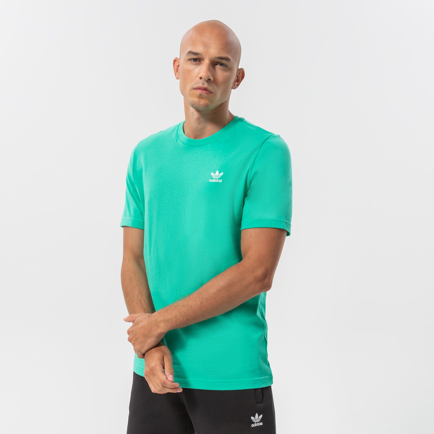 Koszulka, t-shirt sportowy męski ADIDAS T-SHIRT ESSENTIAL TEE HE9442 ZIELONY