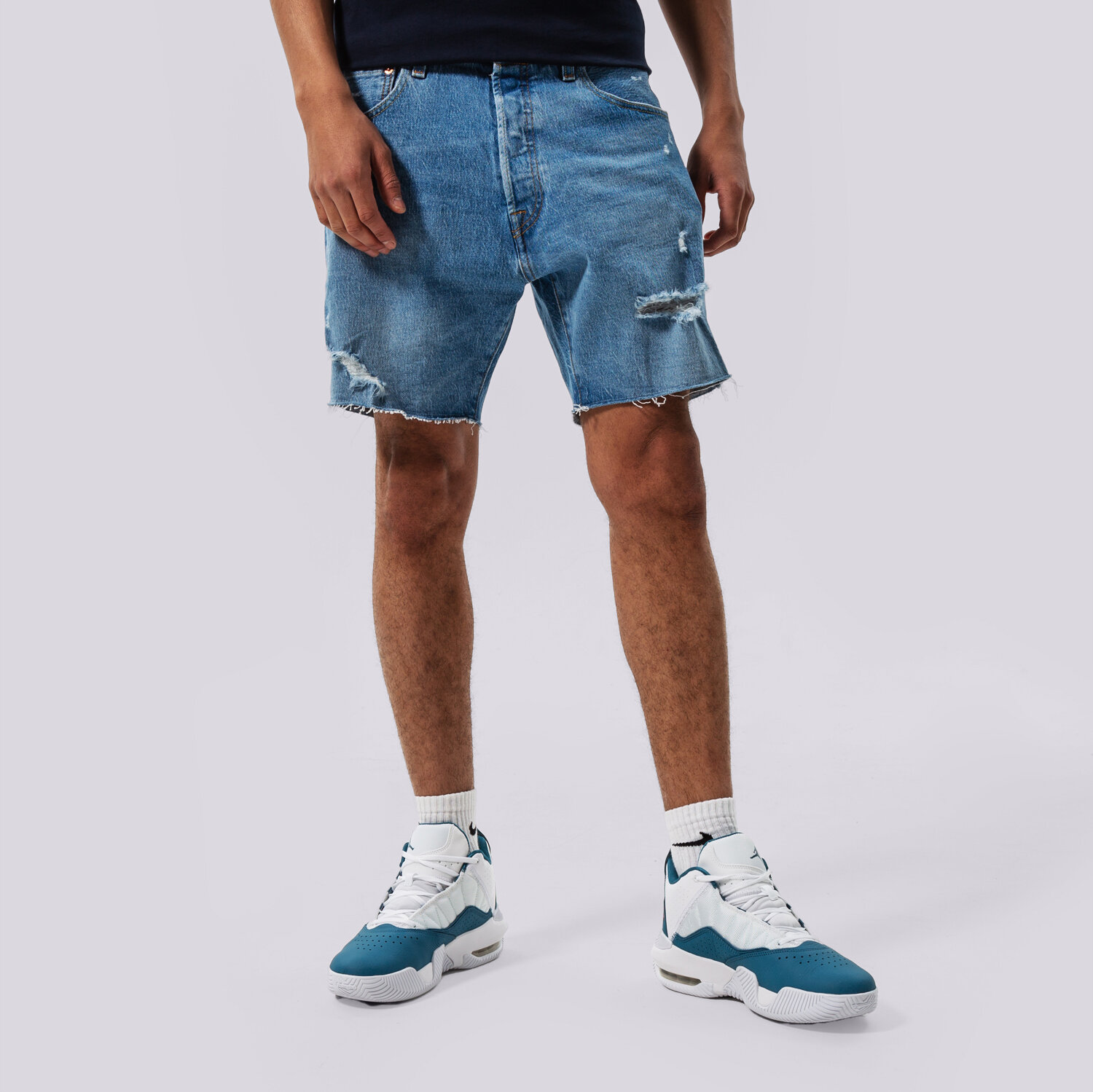 Krótkie spodenki, szorty męskie LEVI'S SZORTY 501 93 SHORTS 85221-0026 NIEBIESKI