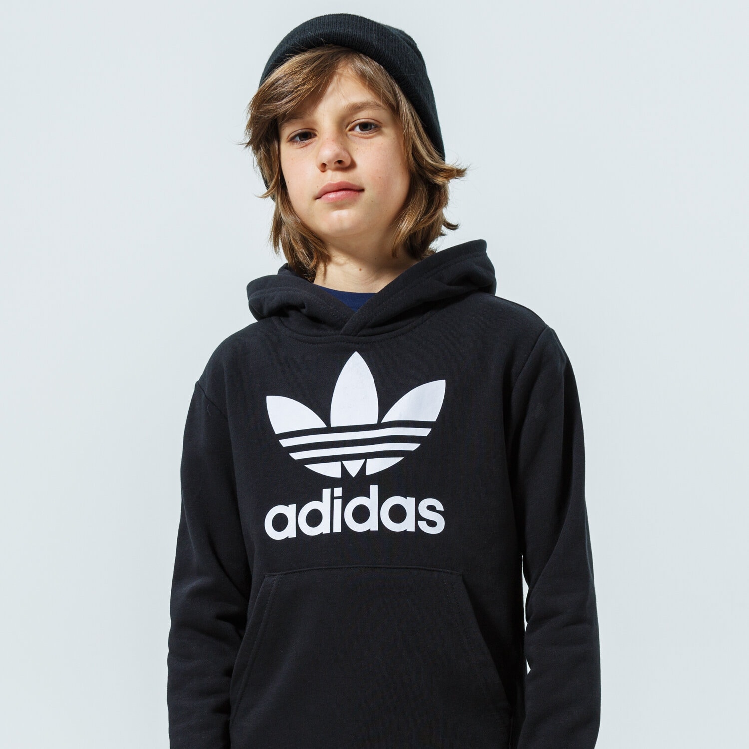 Sportowa bluza dziecięca ADIDAS TREFOIL HOODIE JUNIOR BOY DV2870 CZARNY