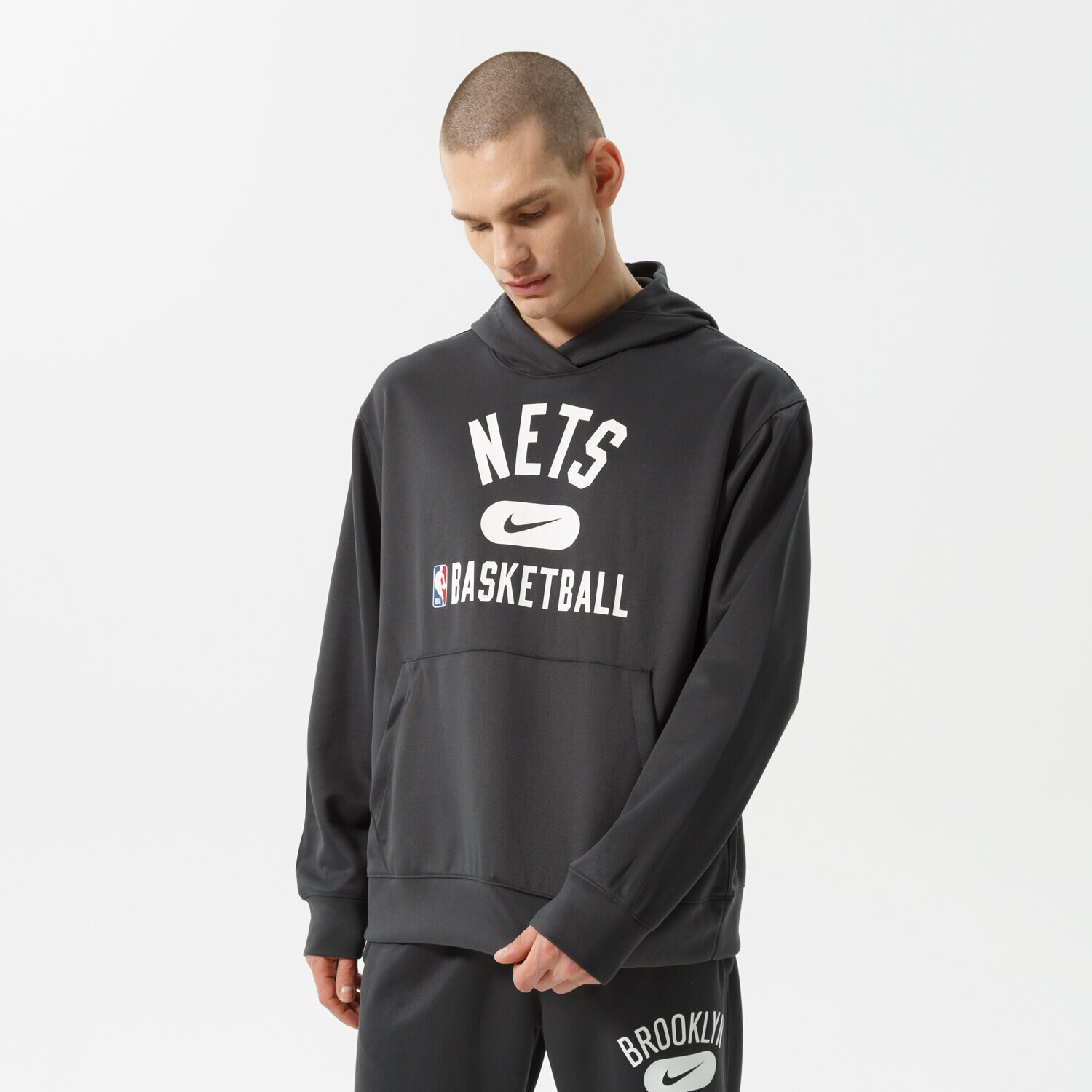 Bluza męska NIKE BLUZA Z KAPTUREM BKN M NK DF SPOTLIGHT PO HD NBA DB0883-060 CZARNY