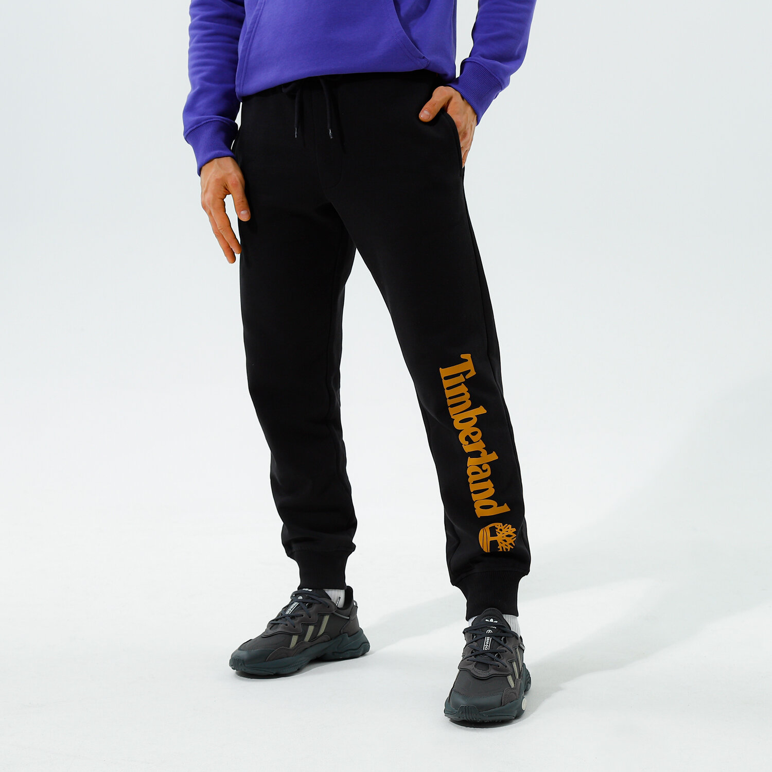 Spodnie sportowe męskie TIMBERLAND SPODNIE YC CORE TREE LOGO SWEATPANT TB0A2BVFP561 CZARNY