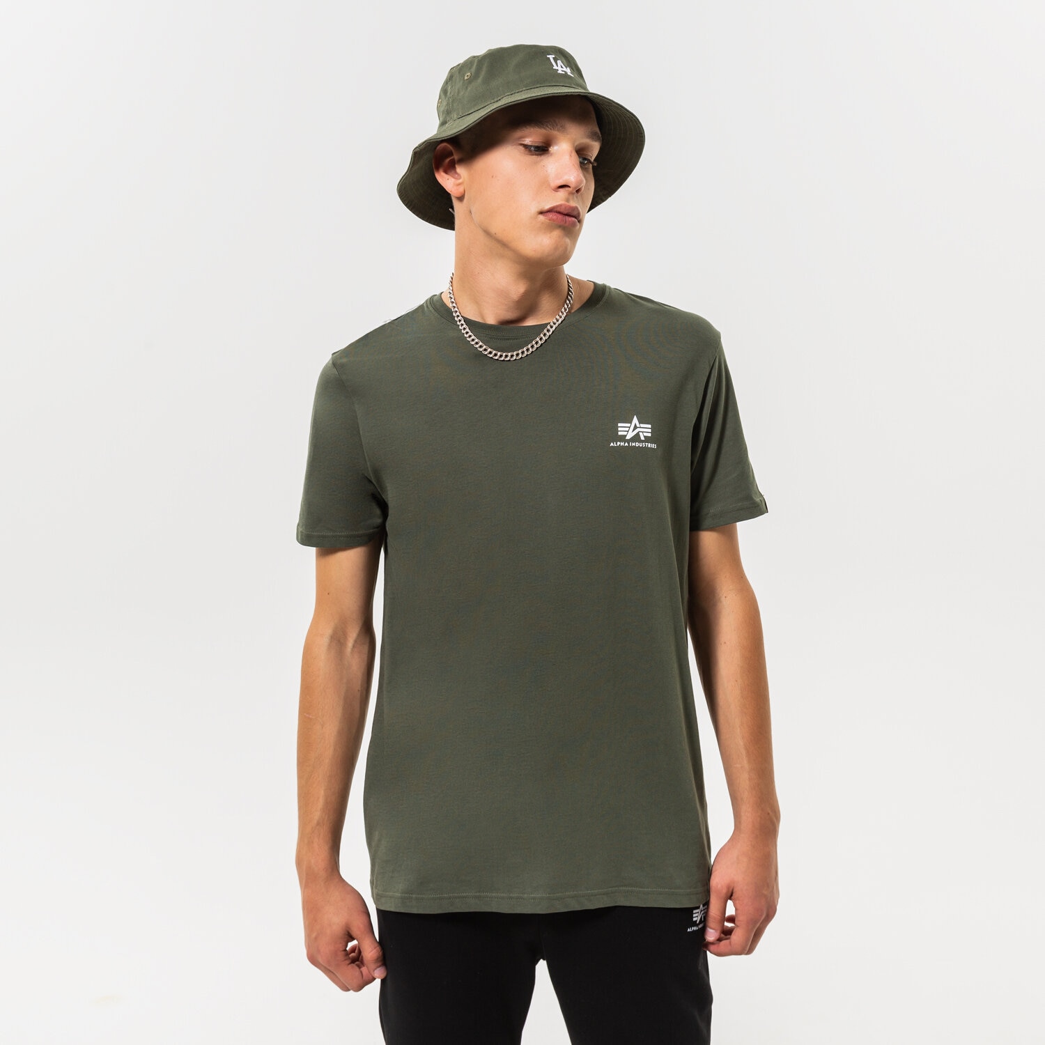 Koszulka, t-shirt sportowy męski ALPHA INDUSTRIES T-SHIRT BASIC T SMALL LOGO 188505-142 KHAKI