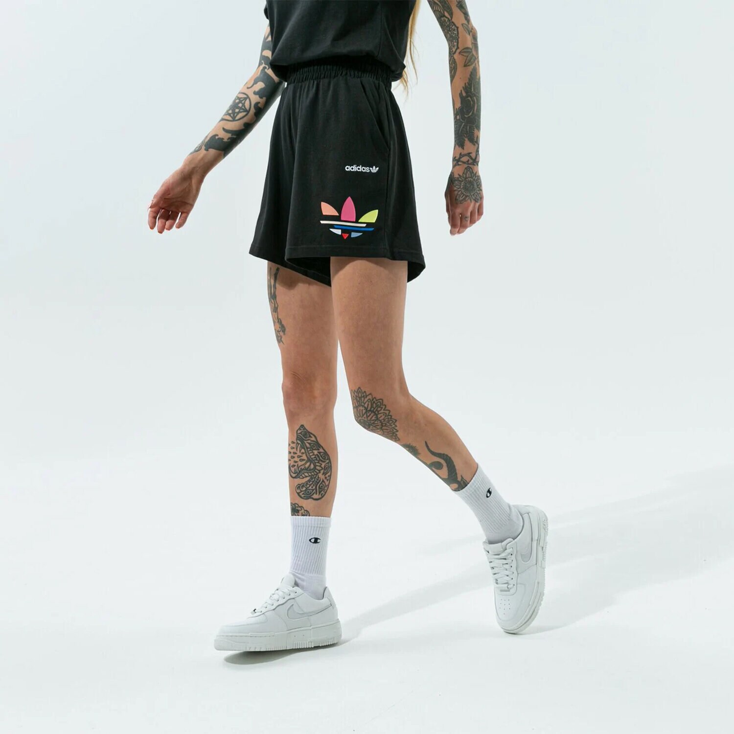 Krótkie spodenki, szorty damskie ADIDAS SZORTY H22849 CZARNY