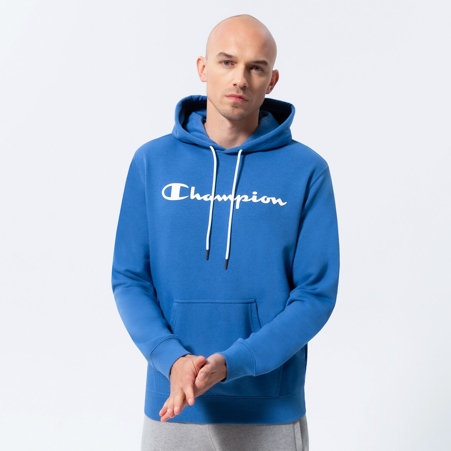 Bluza męska CHAMPION BLUZA Z KAPTUREM HOODED SWEATSHIRT 217142BS007 NIEBIESKI