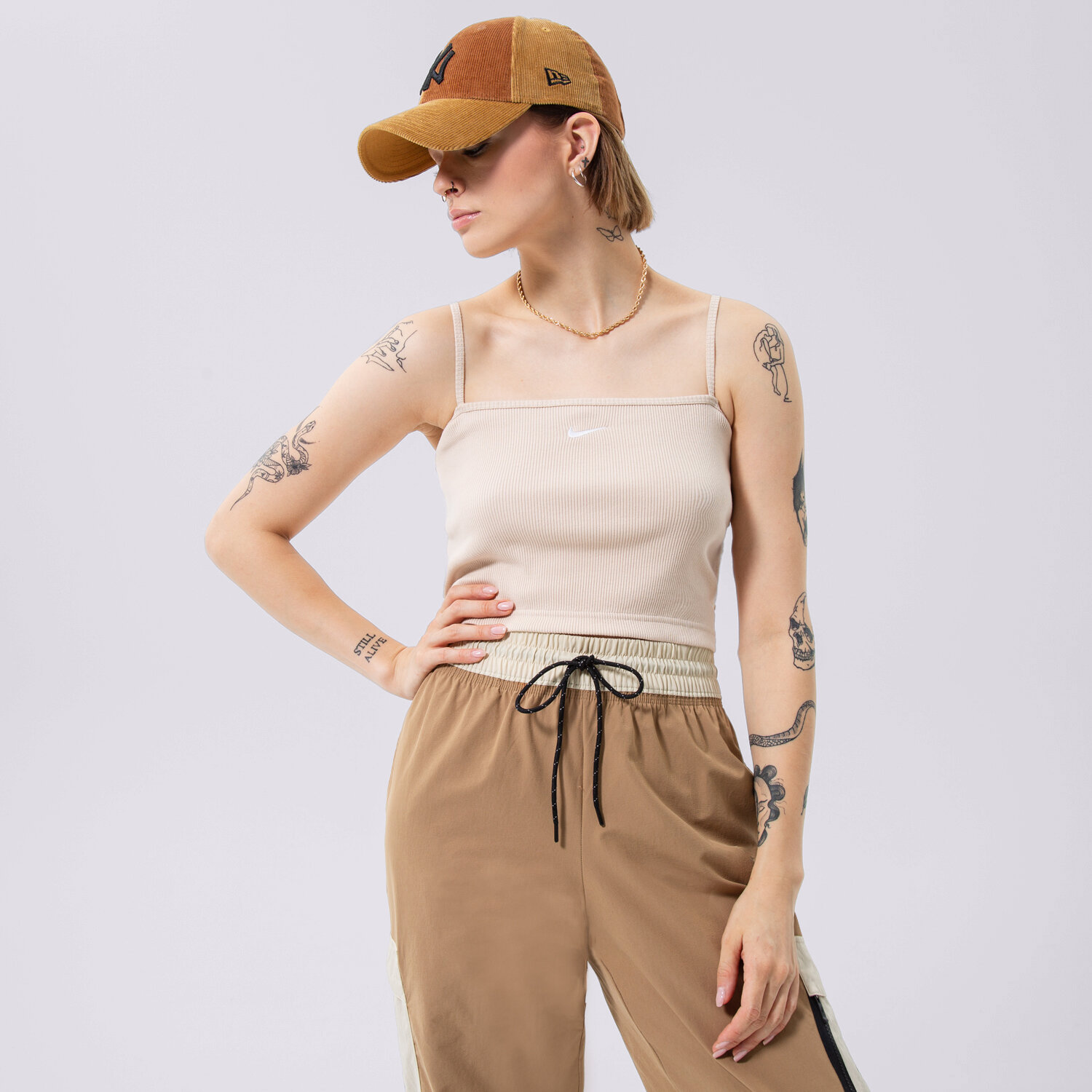 Koszulka, t-shirt damski NIKE TOP DM6737-126 BEŻOWY