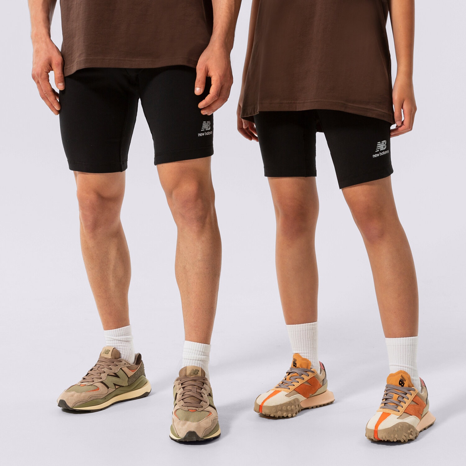 Spodnie sportowe damskie NEW BALANCE SZORTY NB ESSENTIALS UNI-SSENTIALS LEGGING SHORT US21501BK CZARNY
