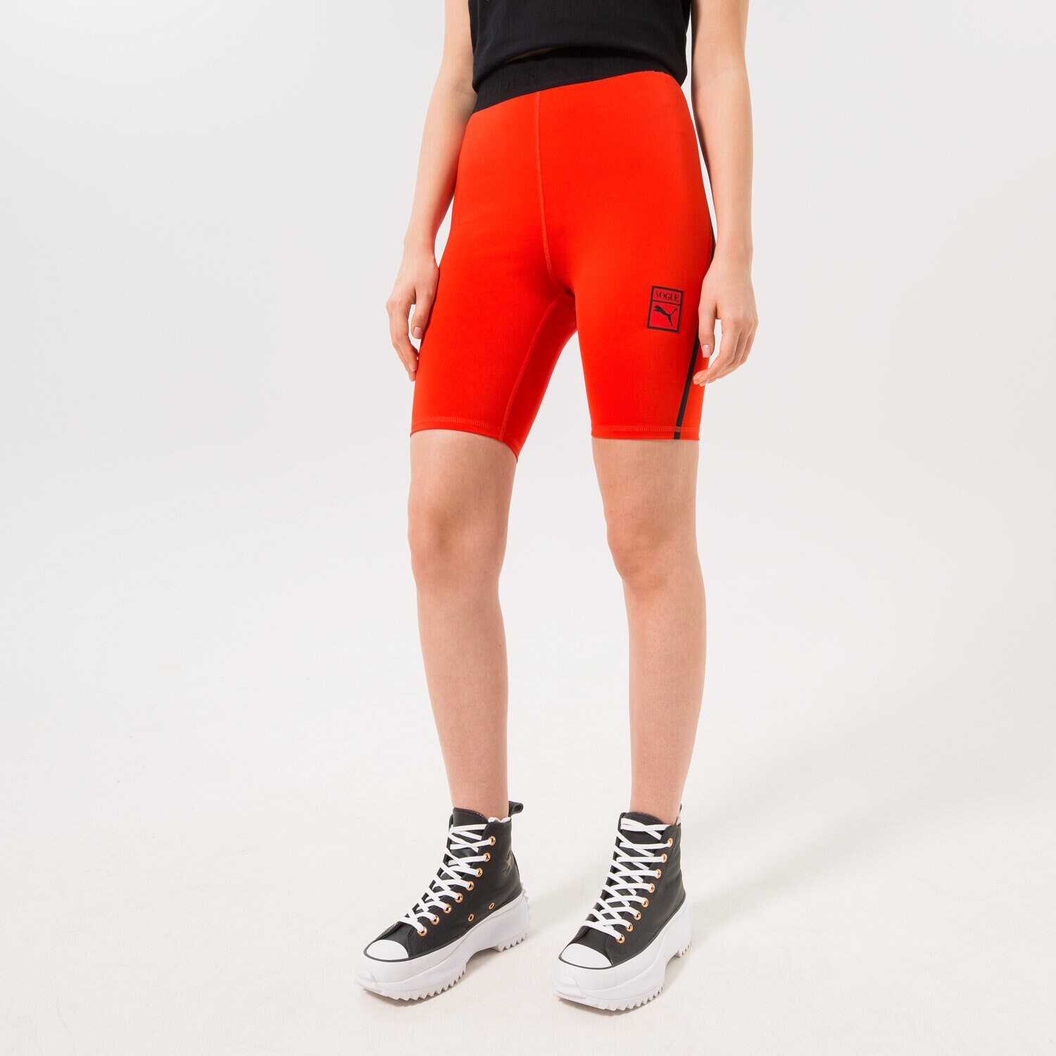 Spodnie sportowe damskie PUMA SZORTY PUMA X VOGUE TIGHT SHORTS 535080-95 CZERWONY