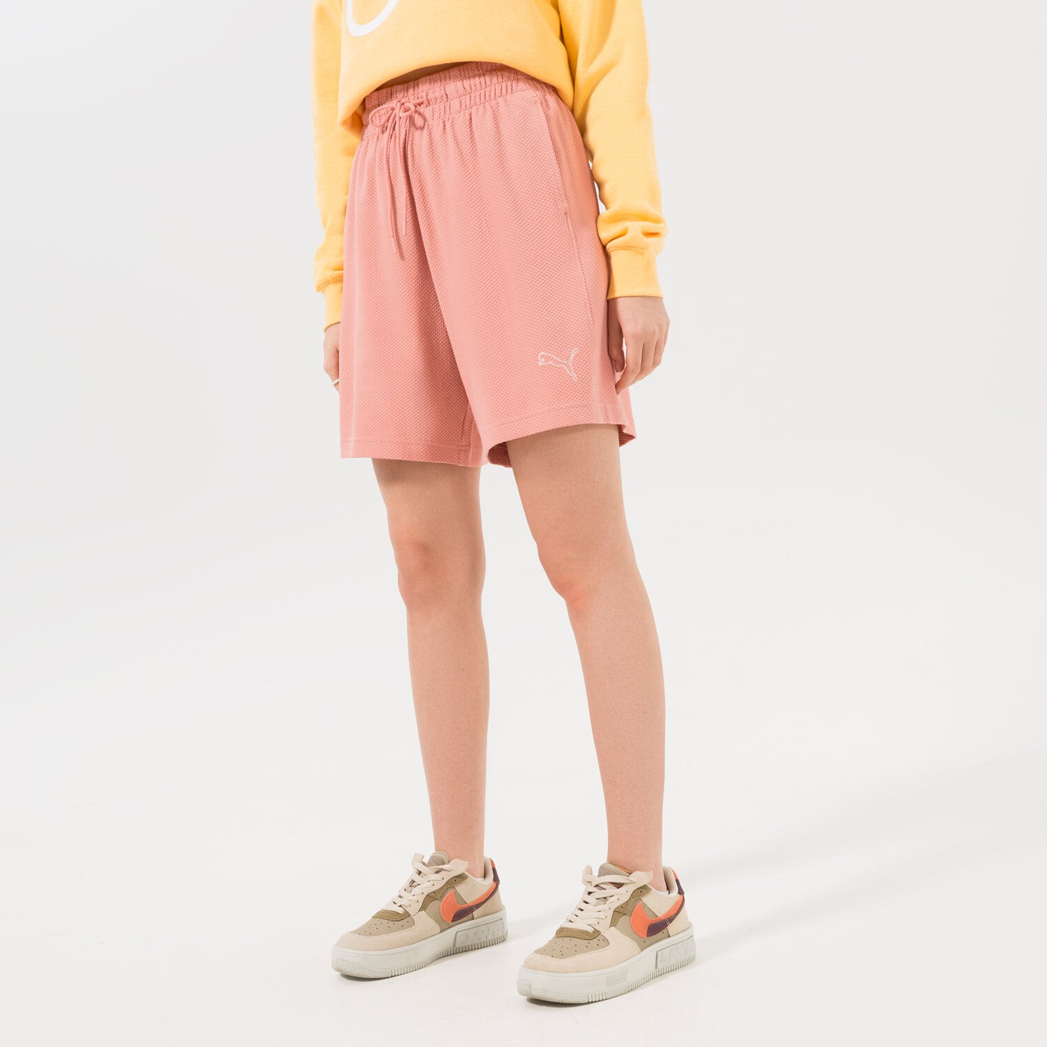Krótkie spodenki, szorty damskie PUMA SZORTY HER 7" HIGH-WAIST 847099 24 RÓŻOWY