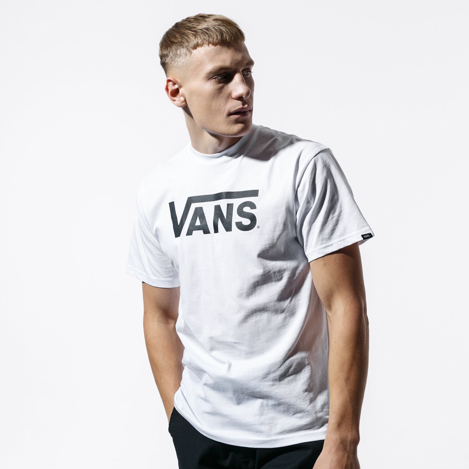 Koszulka, t-shirt sportowy męski VANS T-SHIRT VANS CLASSIC VN000GGGYB21 BIAŁY