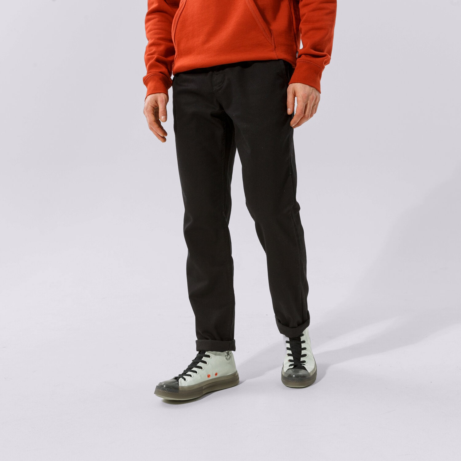 Spodnie sportowe męskie VANS SPODNIE MN AUTHENTIC CHINO SLIM PANT VN0A5FJ7BLK1 CZARNY