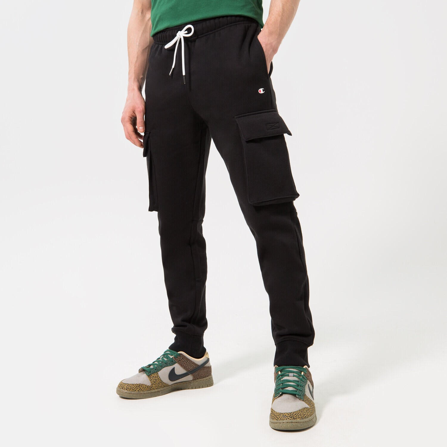 Spodnie sportowe męskie CHAMPION SPODNIE RIB CUFF CARGO PANT 218345KK001 CZARNY