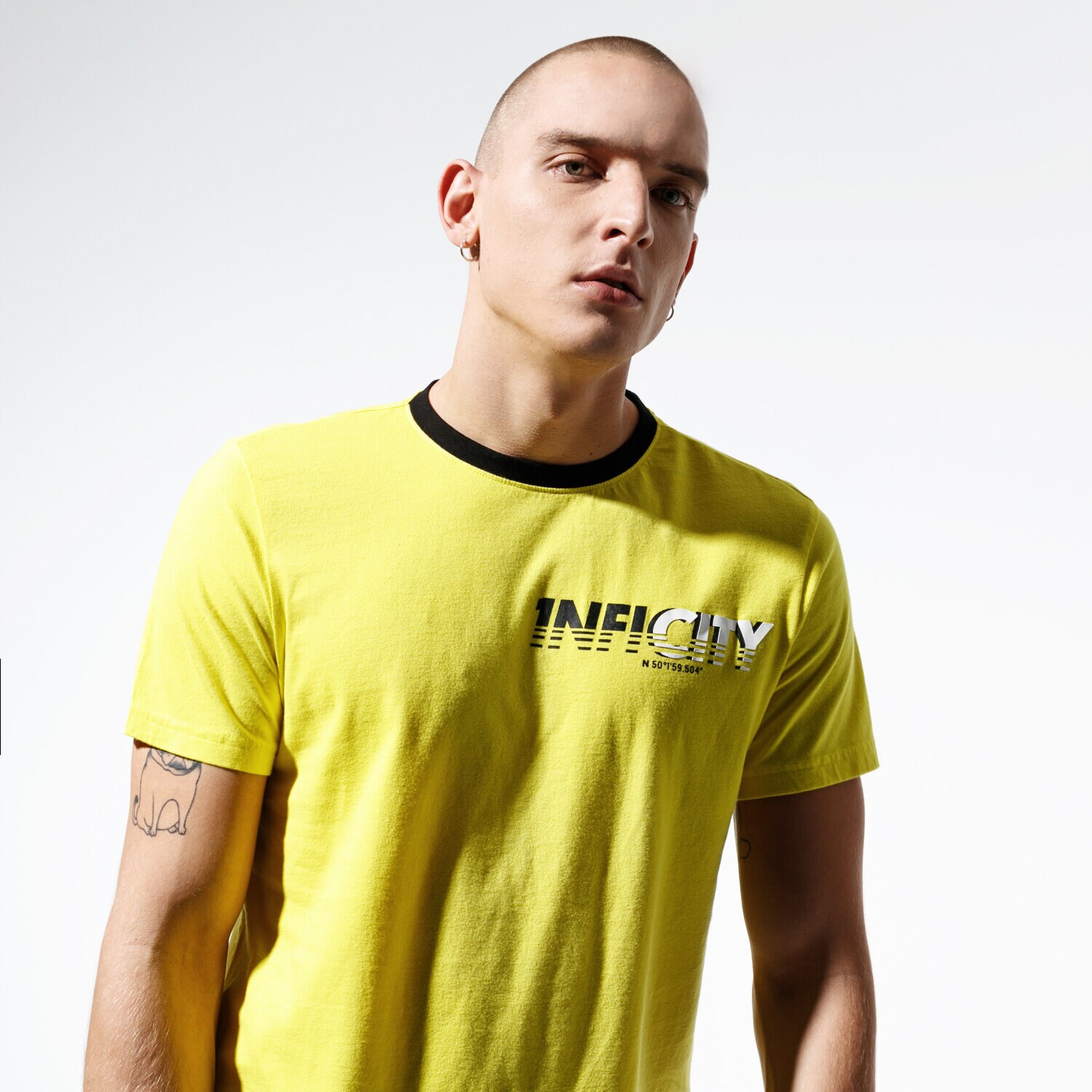 Koszulka, t-shirt sportowy męski CONFRONT T-SHIRT CITY TEE CF39TSM57001 ŻÓŁTY