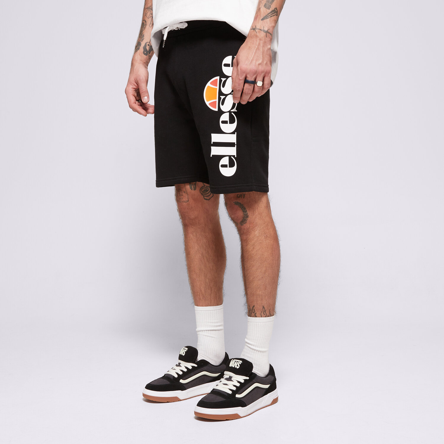 Krótkie spodenki, szorty męskie ELLESSE SZORTY BOSSINI BLK SHS08748011 CZARNY