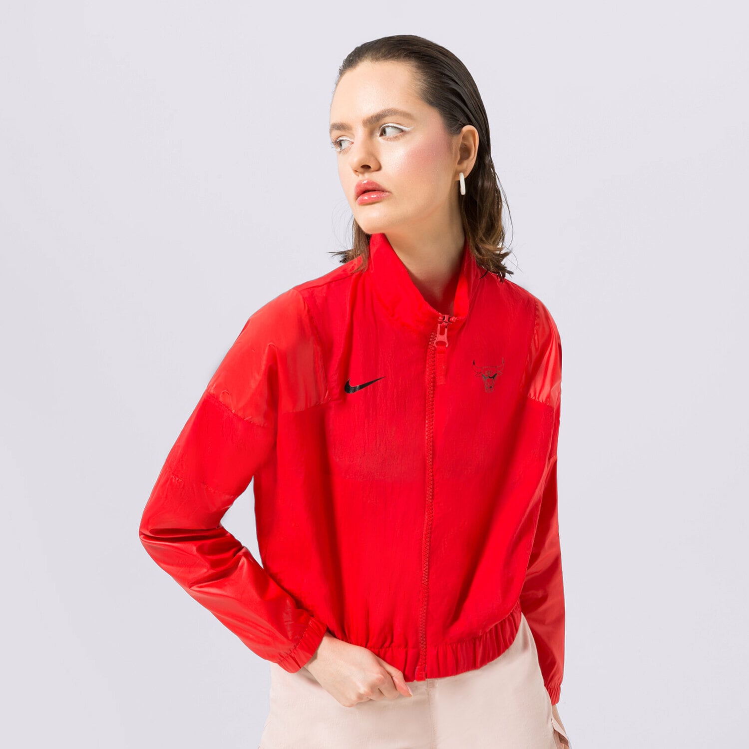 Kurtka wiosenna / jesienna damska NIKE KURTKA CHI W NK LTWT JKT CTS GX NBA DR9239-657 CZERWONY