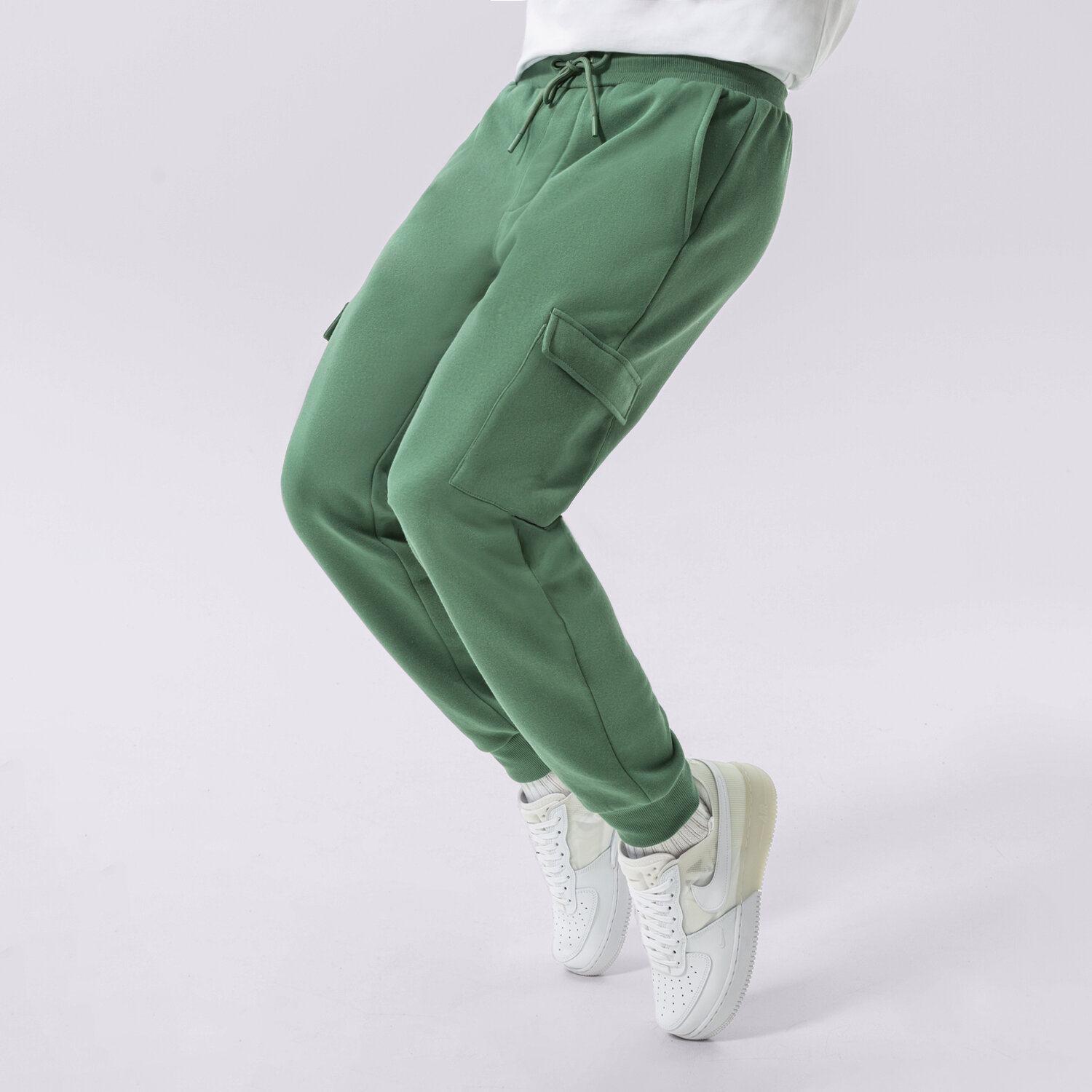 Spodnie sportowe męskie CONFRONT SPODNIE CONFRONT CARGO PANTS CF322SPM07001 ZIELONY