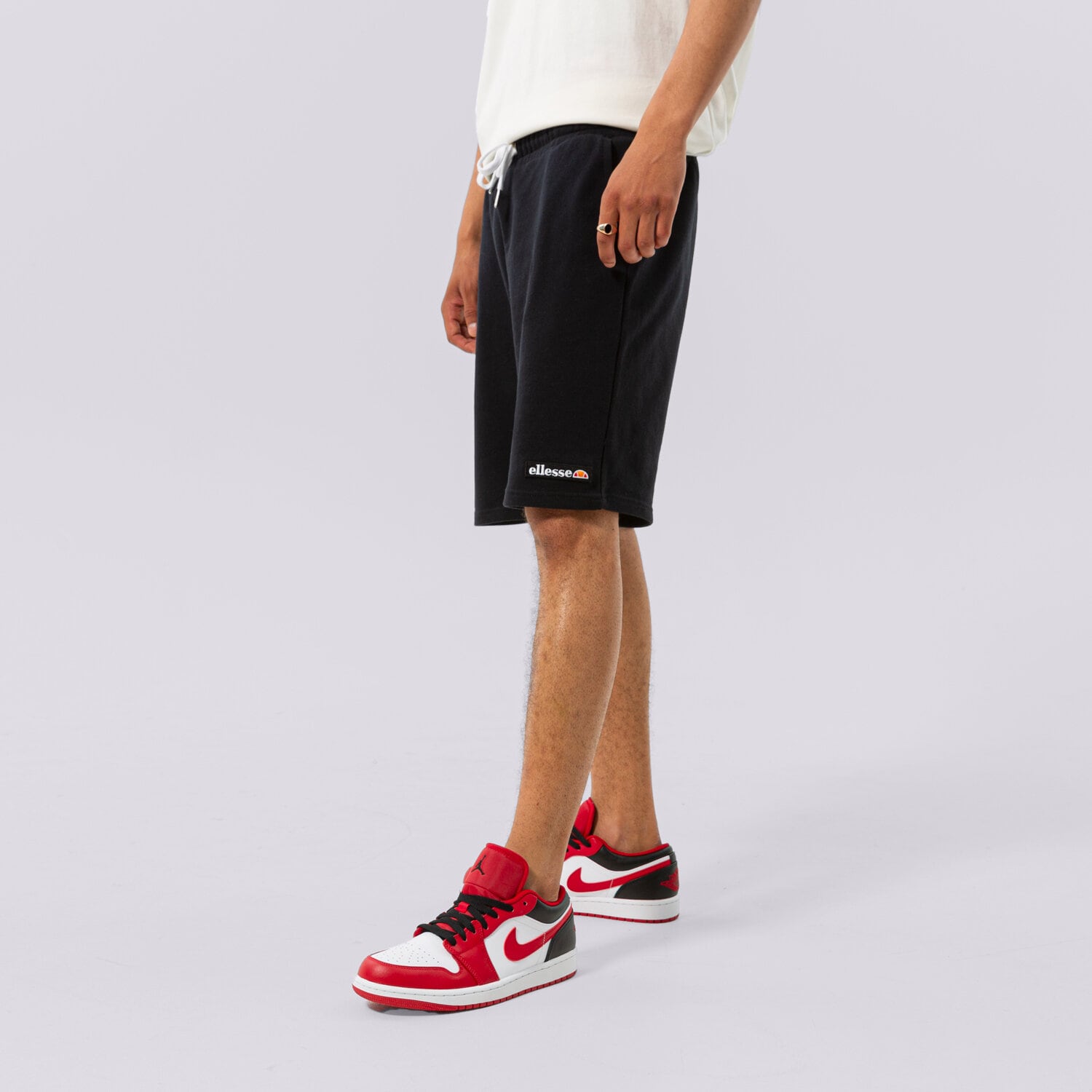 Krótkie spodenki, szorty męskie ELLESSE SZORTY ALLED SHORT BLACK SMG17112011 CZARNY
