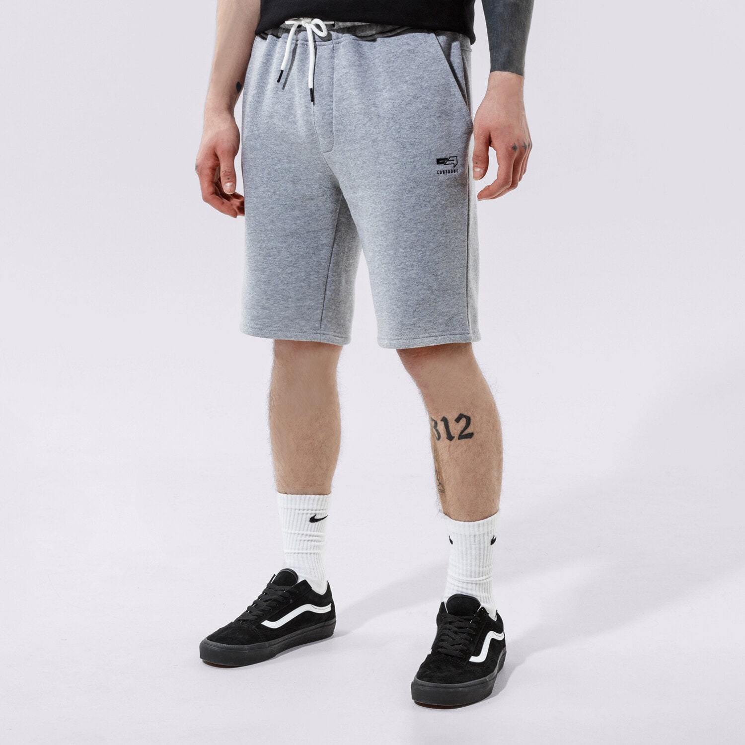 Krótkie spodenki, szorty męskie CONFRONT SZORTY BASIC SHORTS GRY CF121SZM15002 SZARY