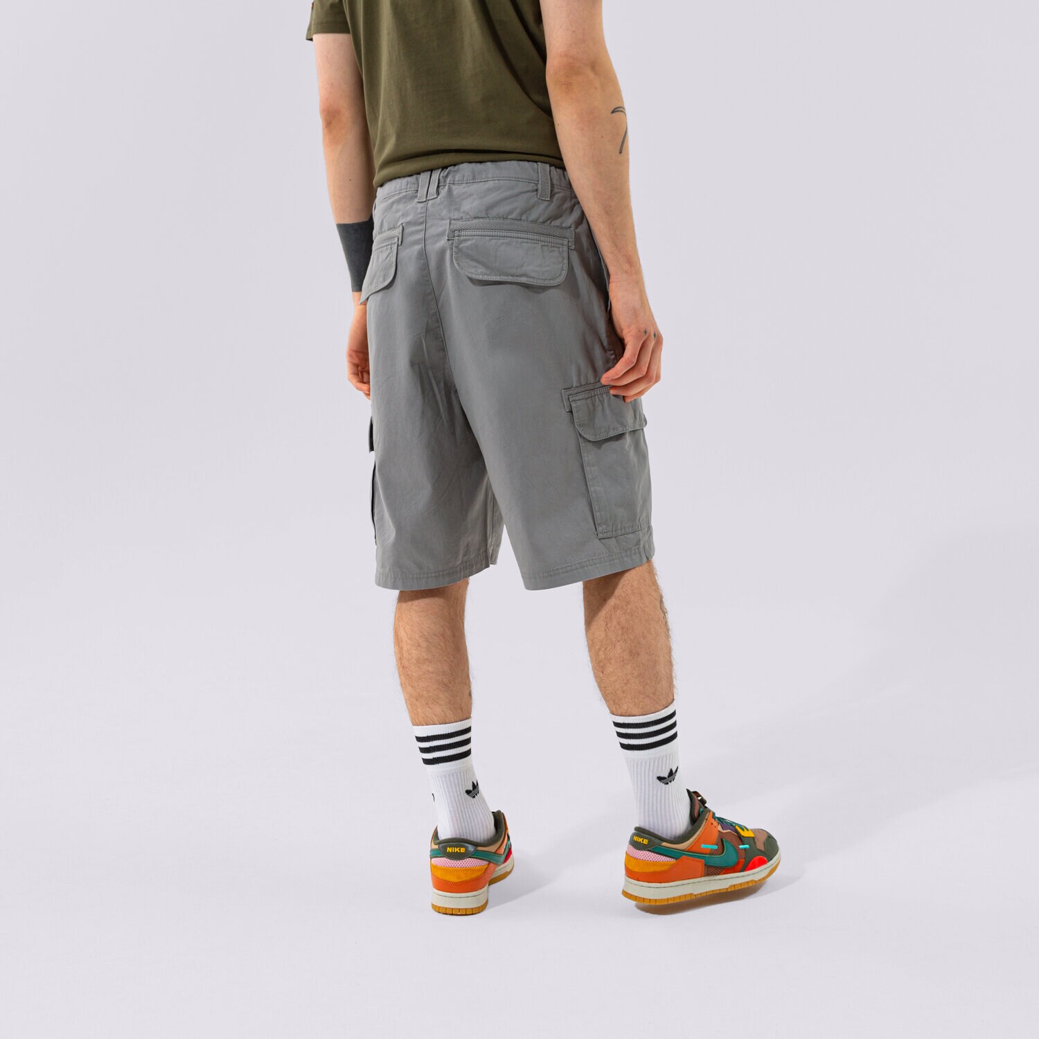 Krótkie spodenki, szorty męskie ELLESSE SZORTY FIGURI CARGO SHORT GREY SHI11943109 SZARY