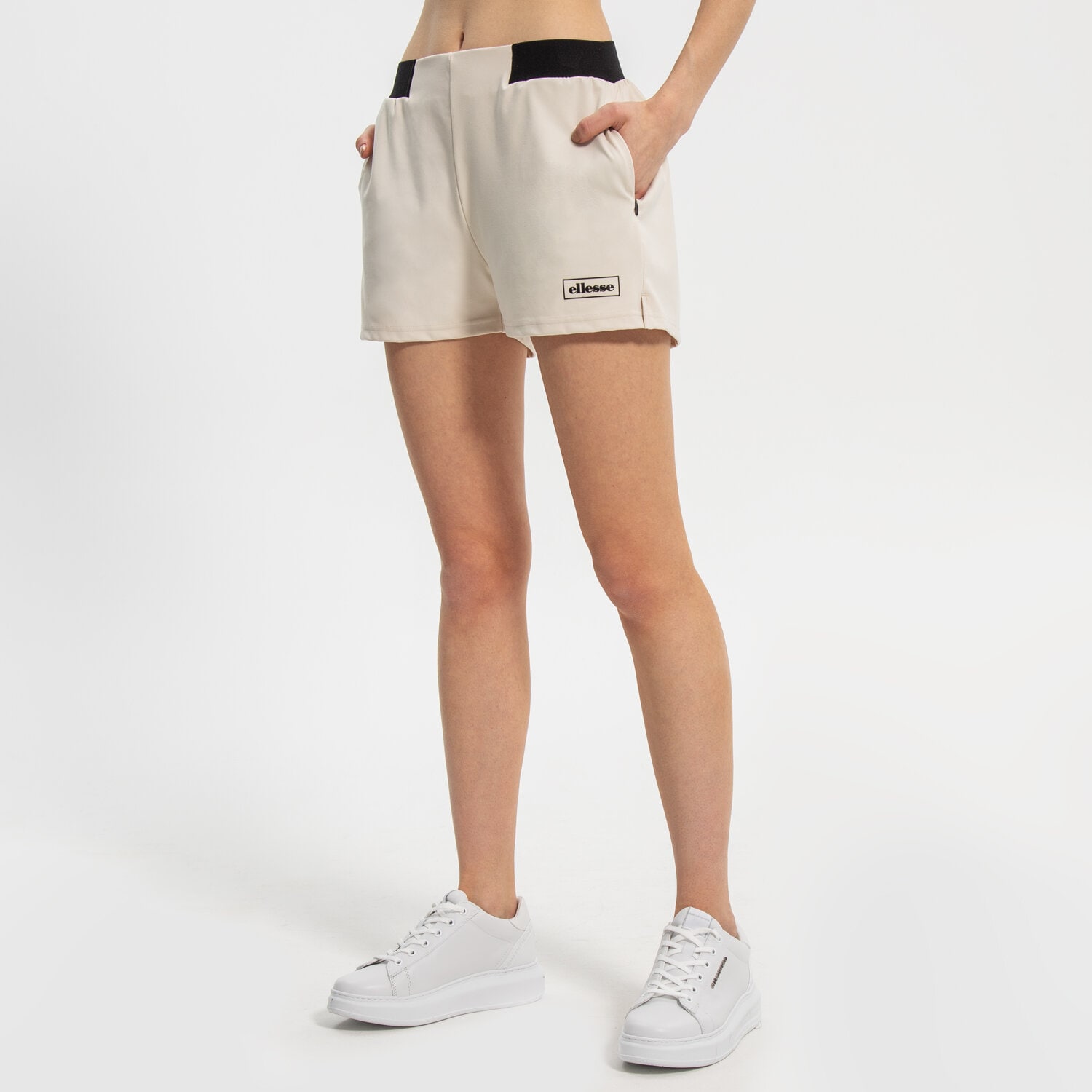 Krótkie spodenki, szorty damskie ELLESSE SZORTY BESSIE SHORT BEIGE