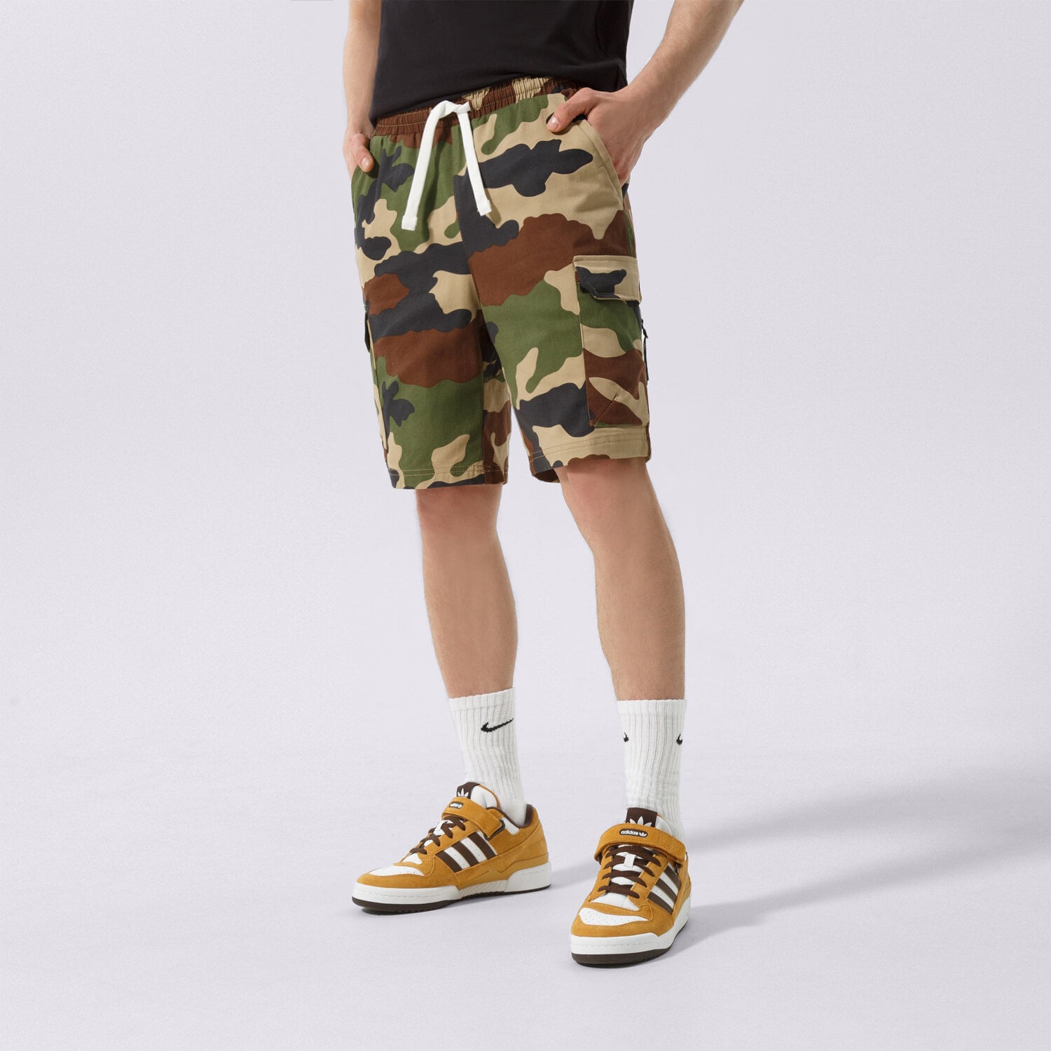 Krótkie spodenki, szorty męskie CONFRONT SZORTY CAMO CITY CF122SZM12003 KHAKI