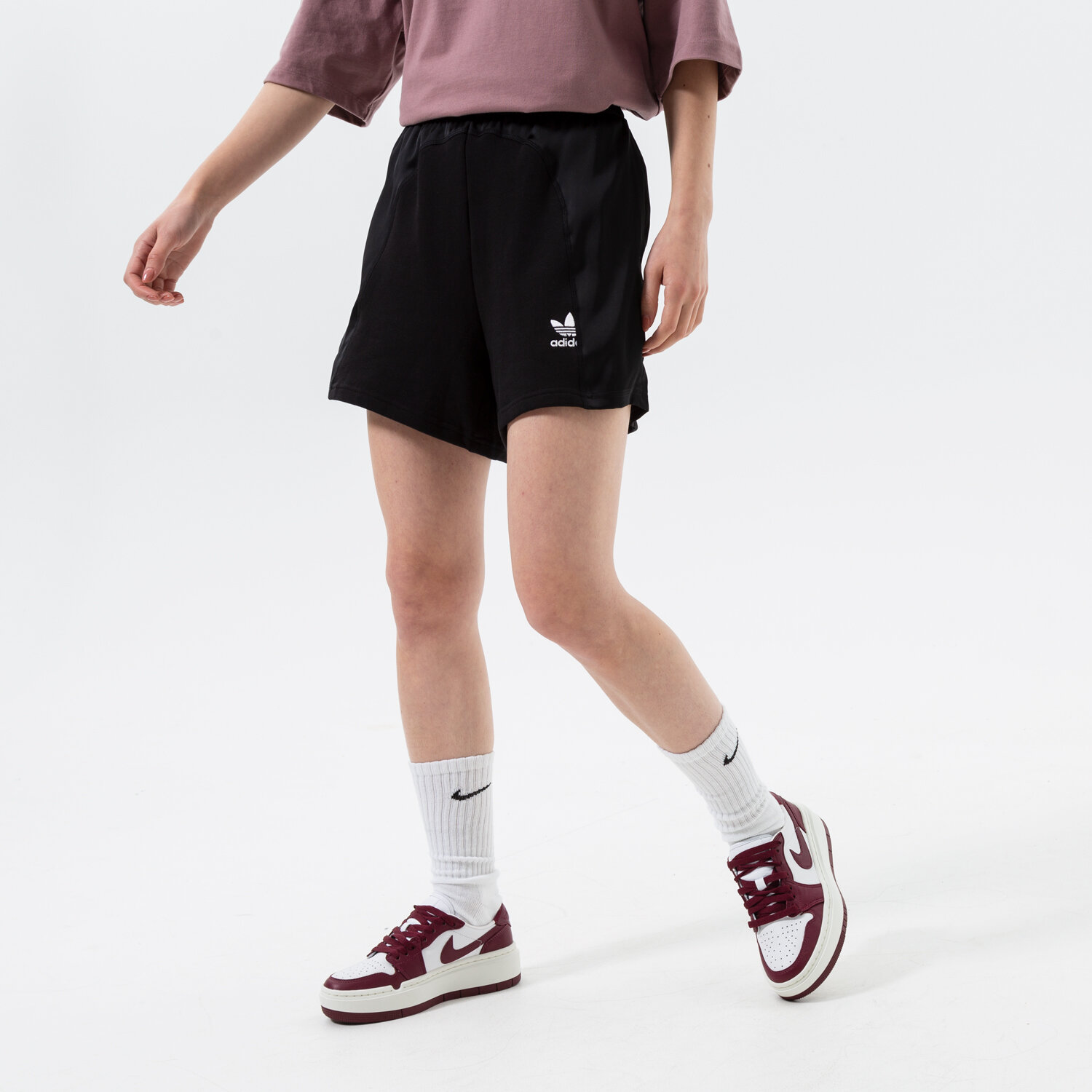 Krótkie spodenki, szorty damskie ADIDAS SZORTY HC7036 CZARNY
