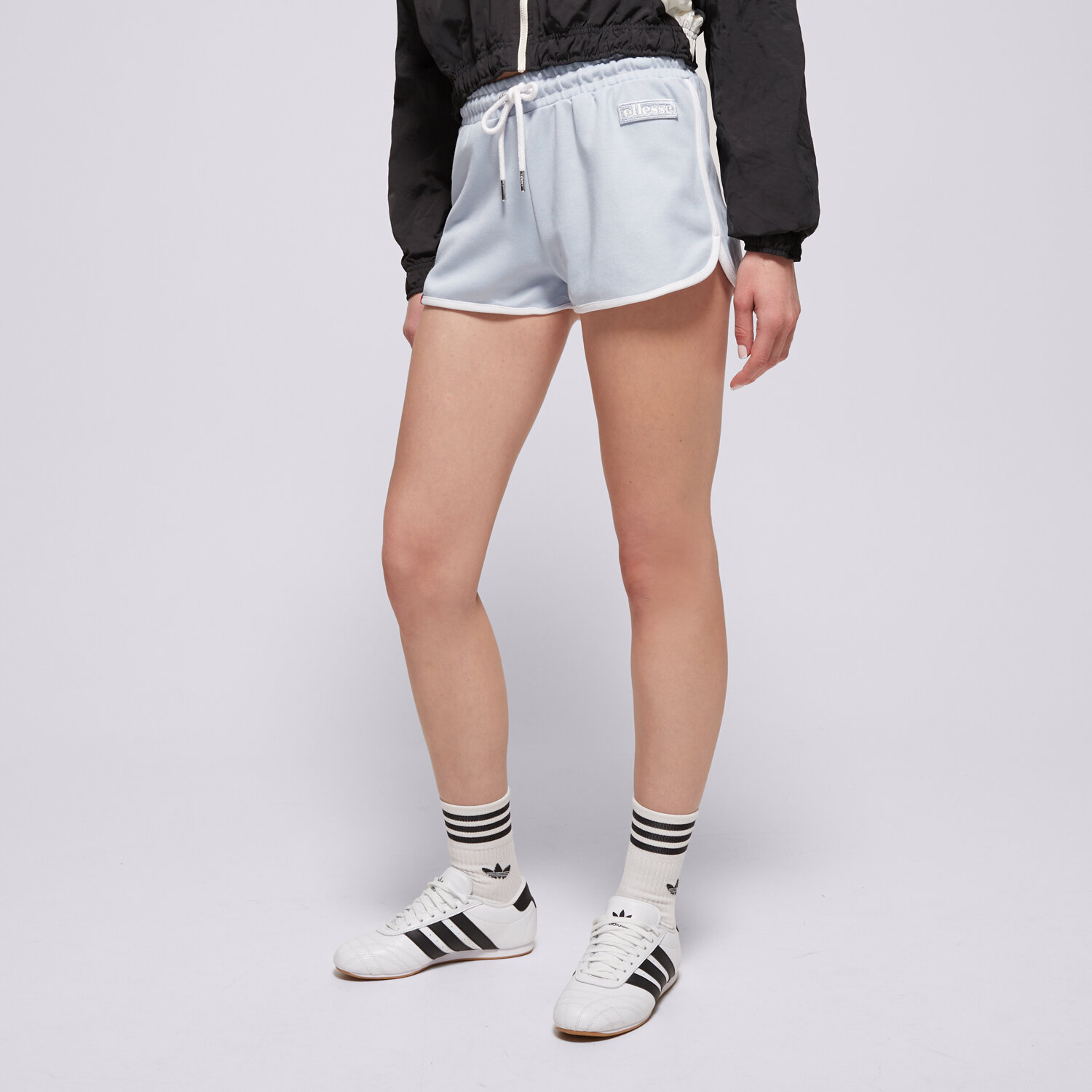 Krótkie spodenki, szorty damskie ELLESSE SZORTY VEDIAMO SHORT LBLUE SGJ11886426 NIEBIESKI