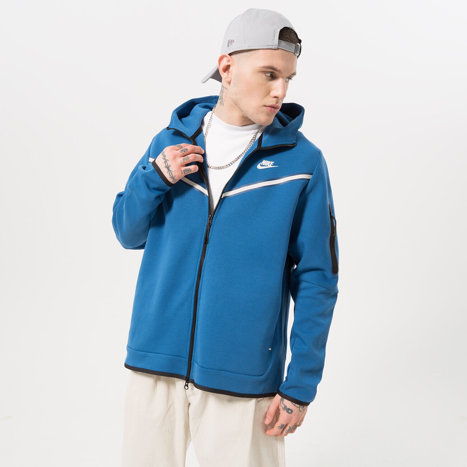 Bluza męska NIKE BLUZA ROZPINANA Z KAPTUREM CU4489-407 NIEBIESKI