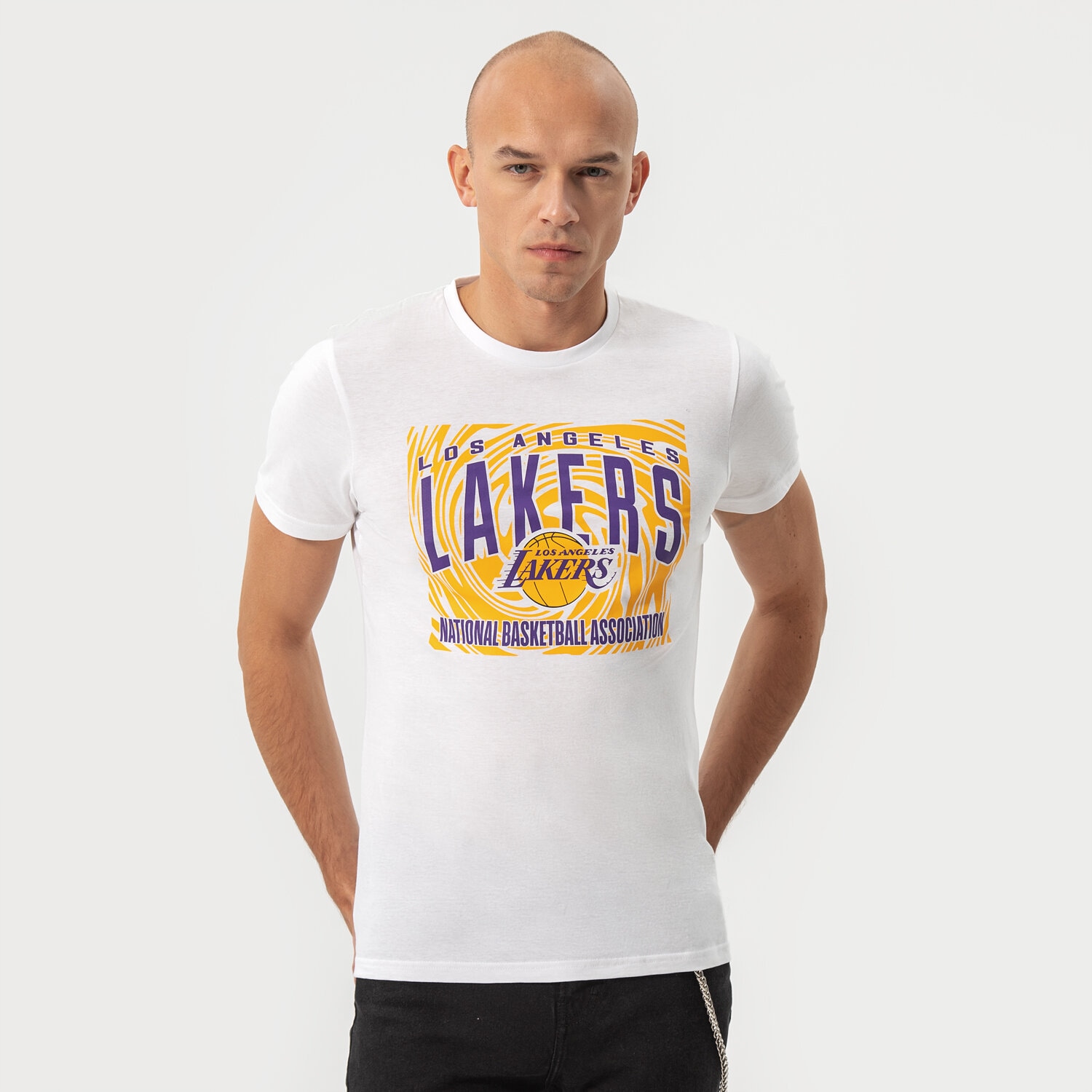 Koszulka, t-shirt sportowy męski NEW ERA T-SHIRT TEE LAKERS WHT 13051080 BIAŁY