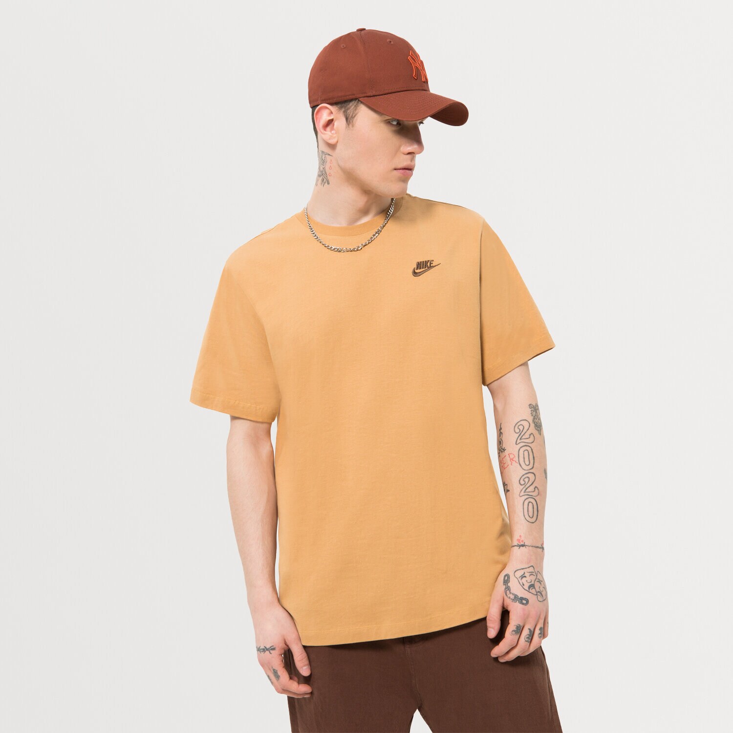 Koszulka, t-shirt sportowy męski NIKE T-SHIRT SPORTSWEAR CLUB AR4997-722 Neon różowy