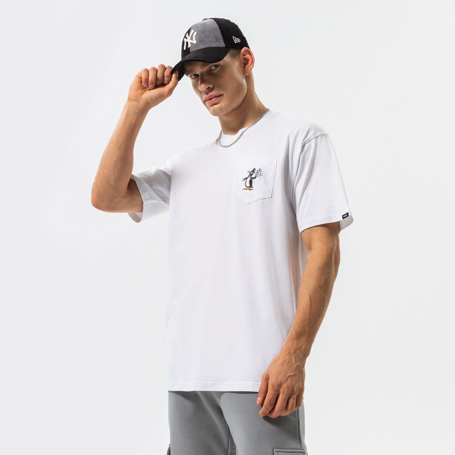 Koszulka, t-shirt sportowy męski VANS T-SHIRT CHECKERBOARD RESEARCH TEE VN0A7S6QWHT1 BIAŁY