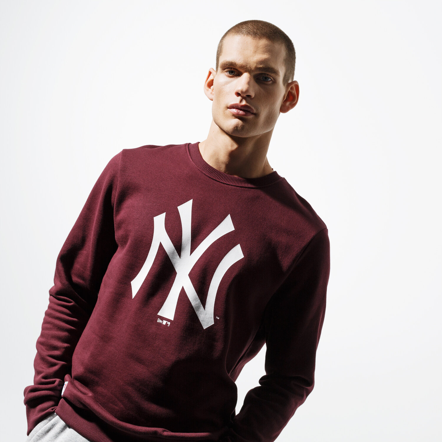 Bluza męska NEW ERA BLUZA MLB APPAREL NYY CARDINAL NEW YORK YANKEES SCA 11863703 BORDOWY