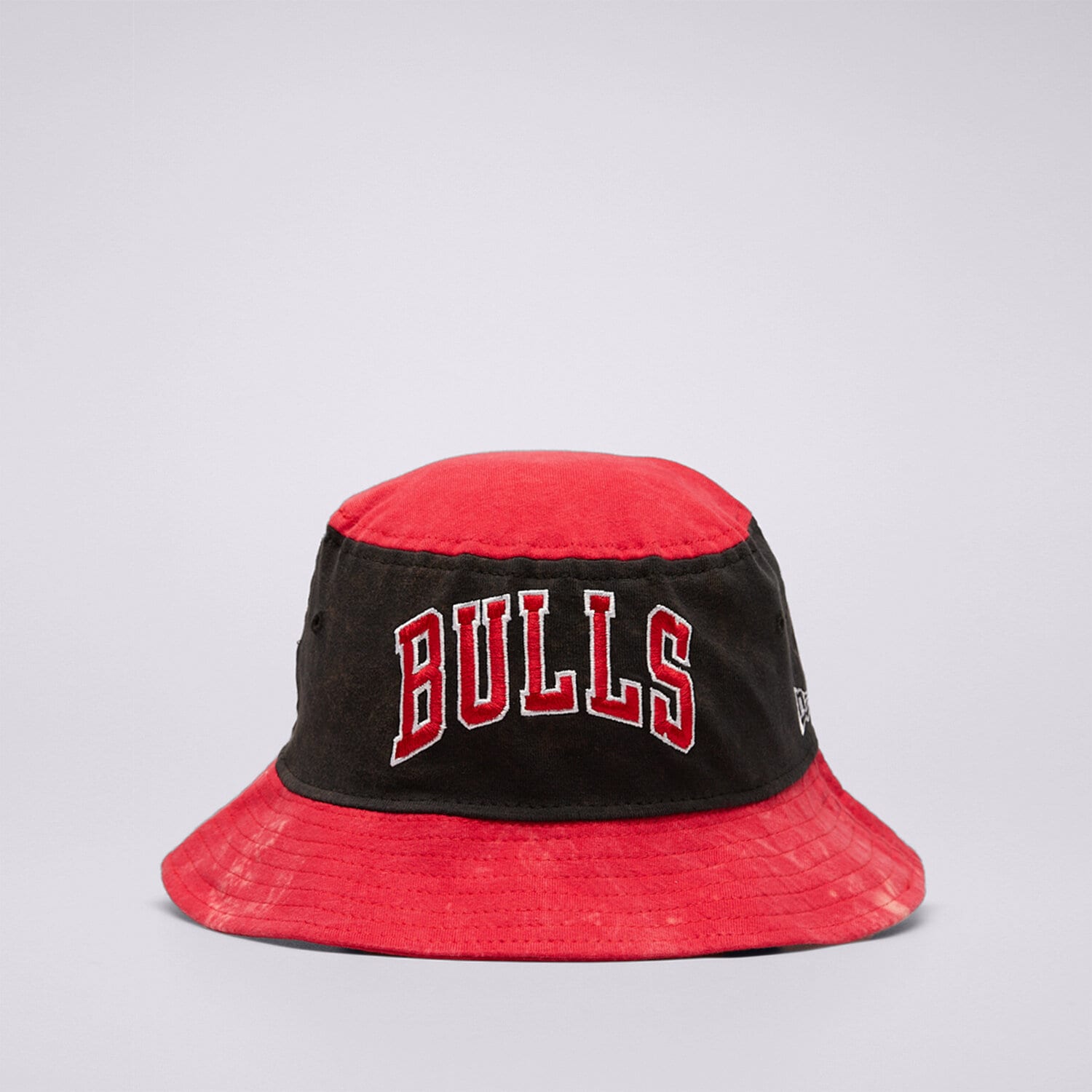 NEW ERA KAPELUSZ WASHED TAPERED BULLS CHICAGO BULLS BLK 60240491 CZERWONY